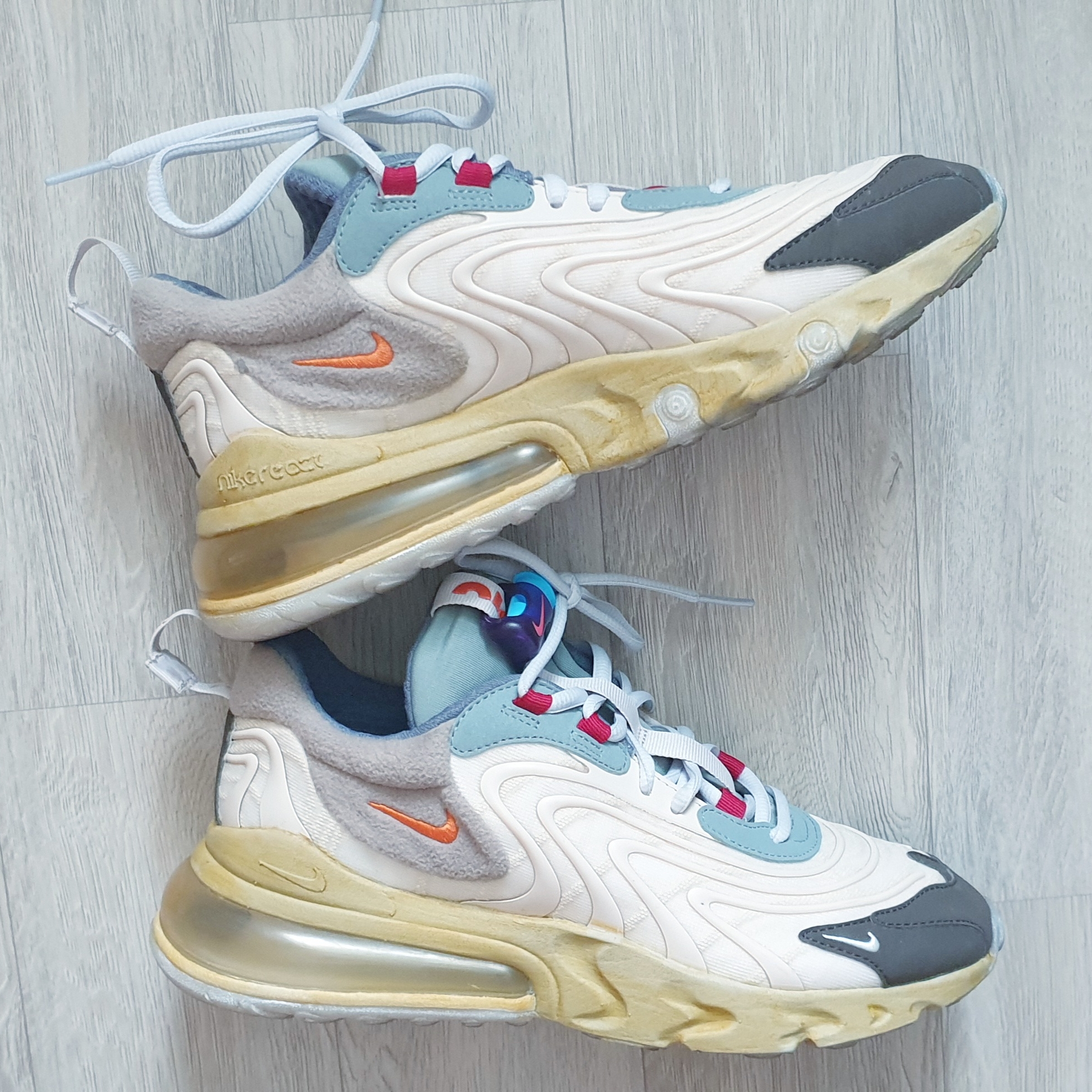 Nike x Travis Scott Air Max 270 React Cactus Trails 착용 스타일