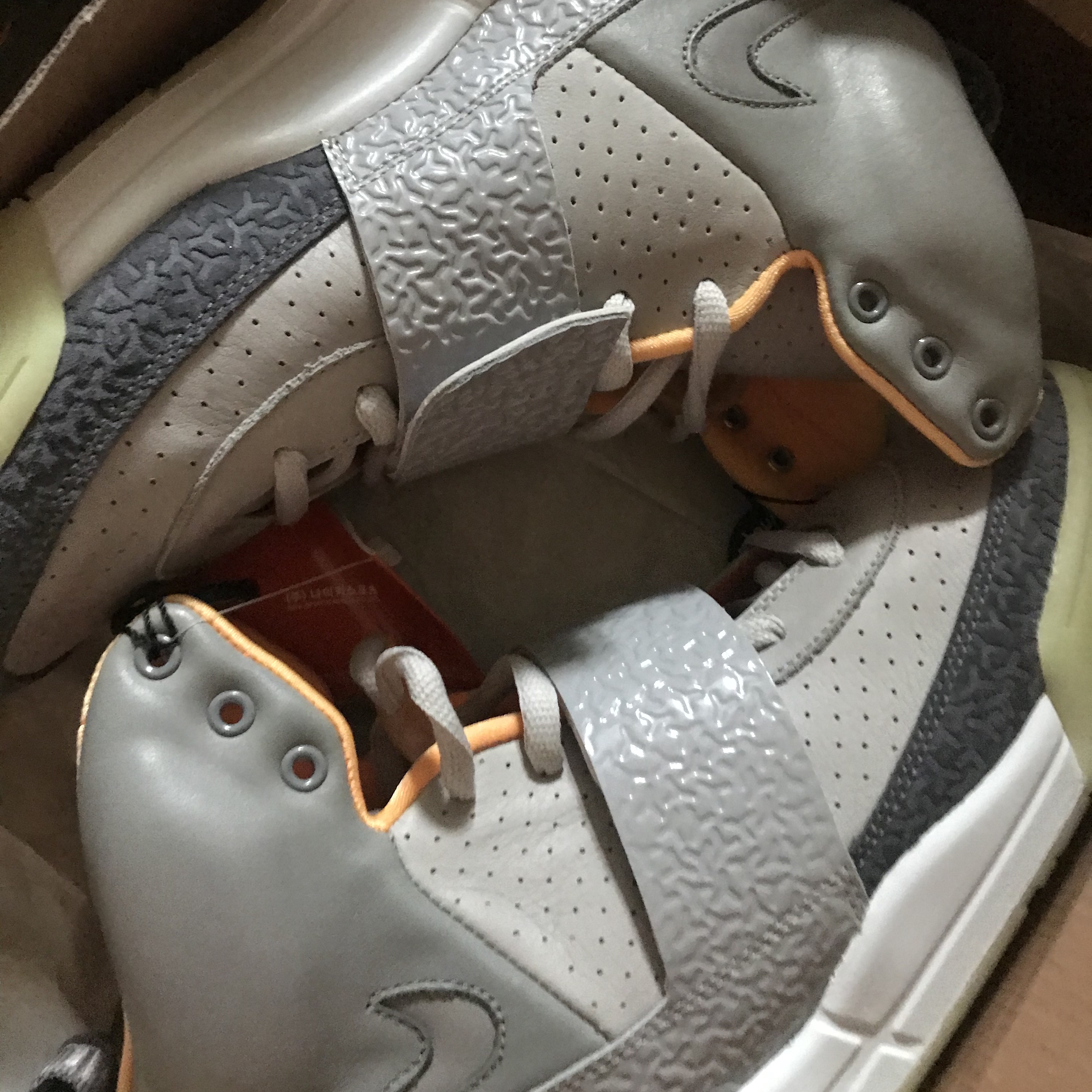 Nike Air Yeezy 1 Zen Grey 착용 스타일