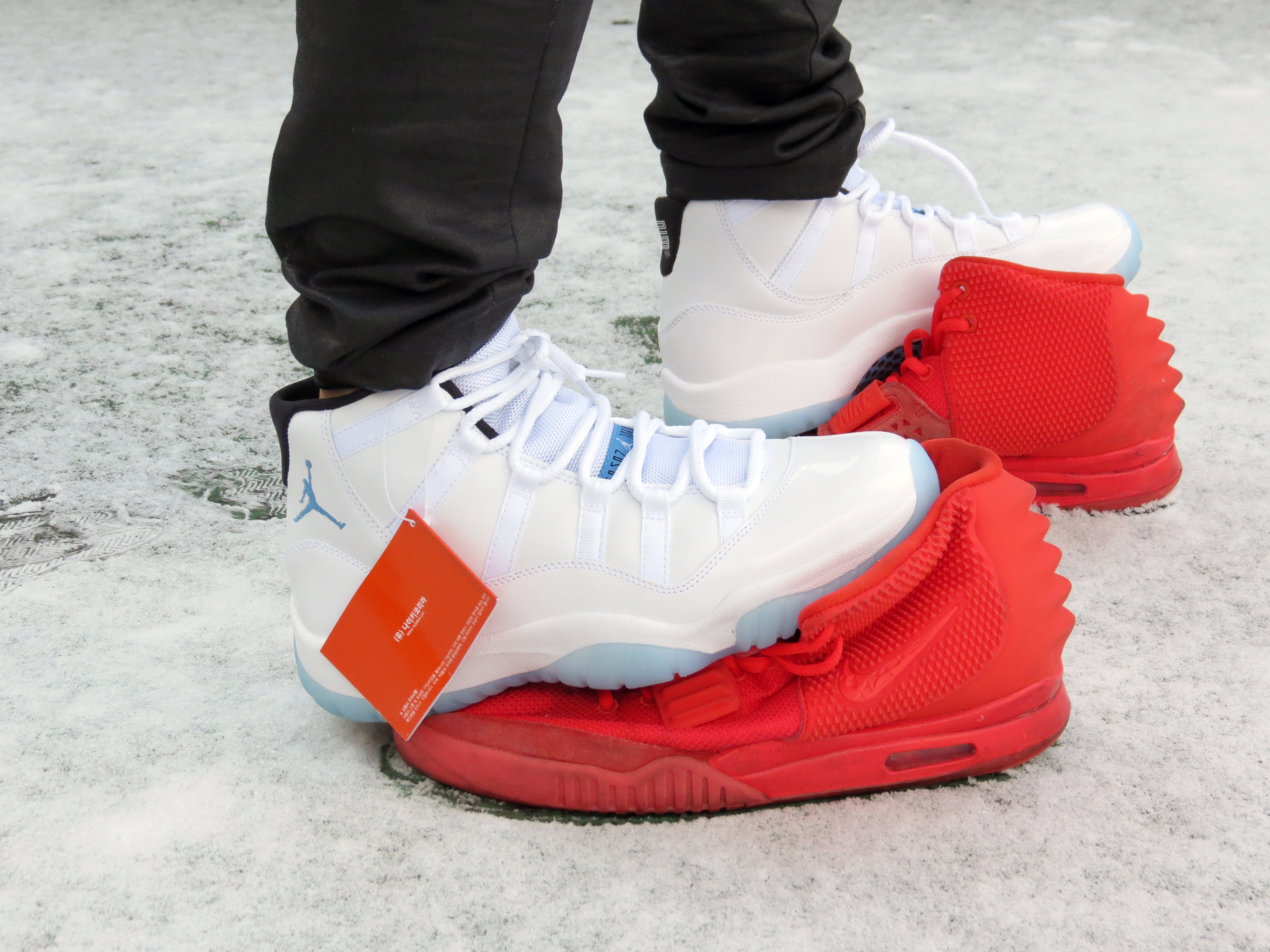Jordan 11 Retro Legend Blue 2014, Nike Air Yeezy 2 Red October 착용 스타일 - 2