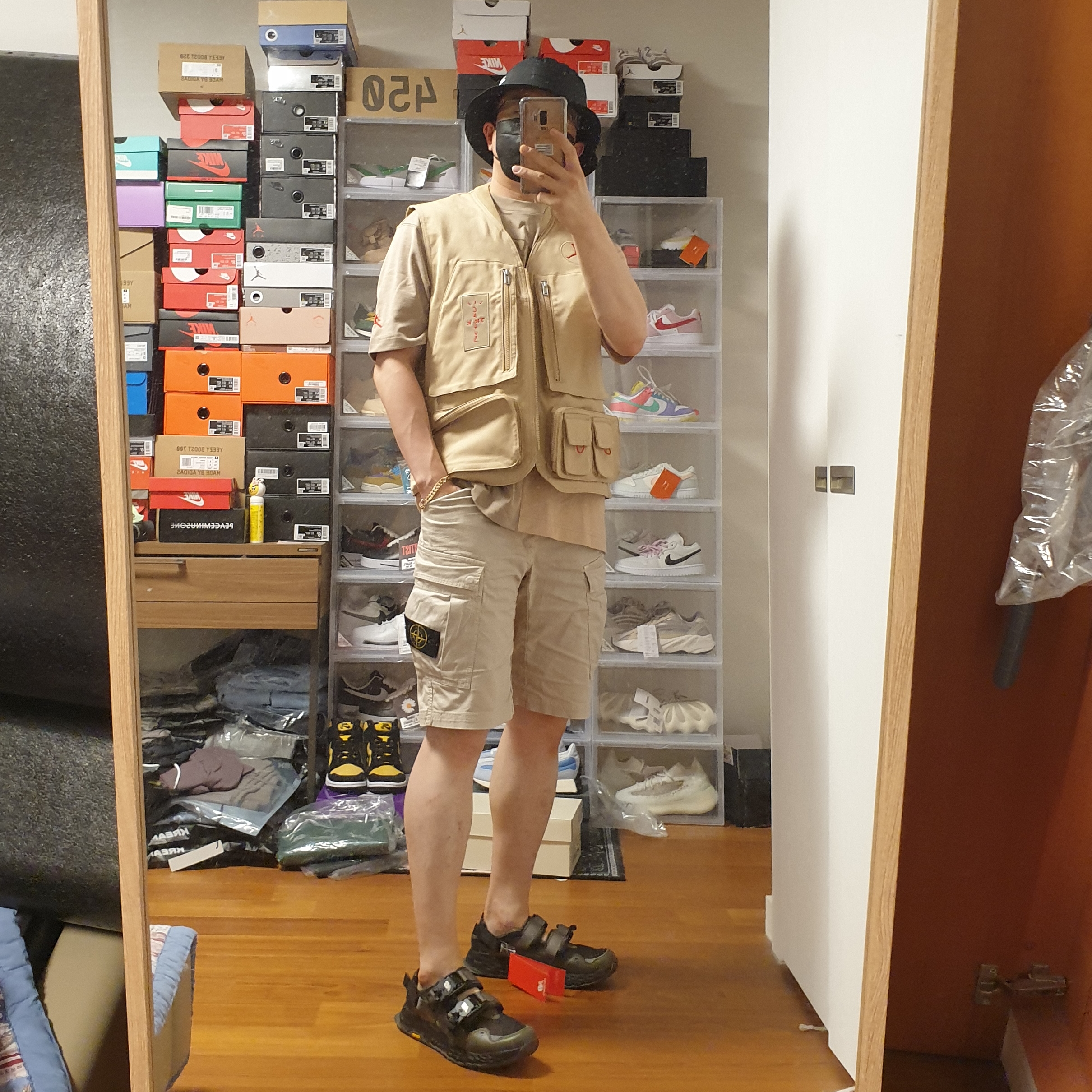 Jordan x Travis Scott Utility Vest - Asia, Jordan x Travis Scott S/S Top - Asia 착용 스타일 - 1