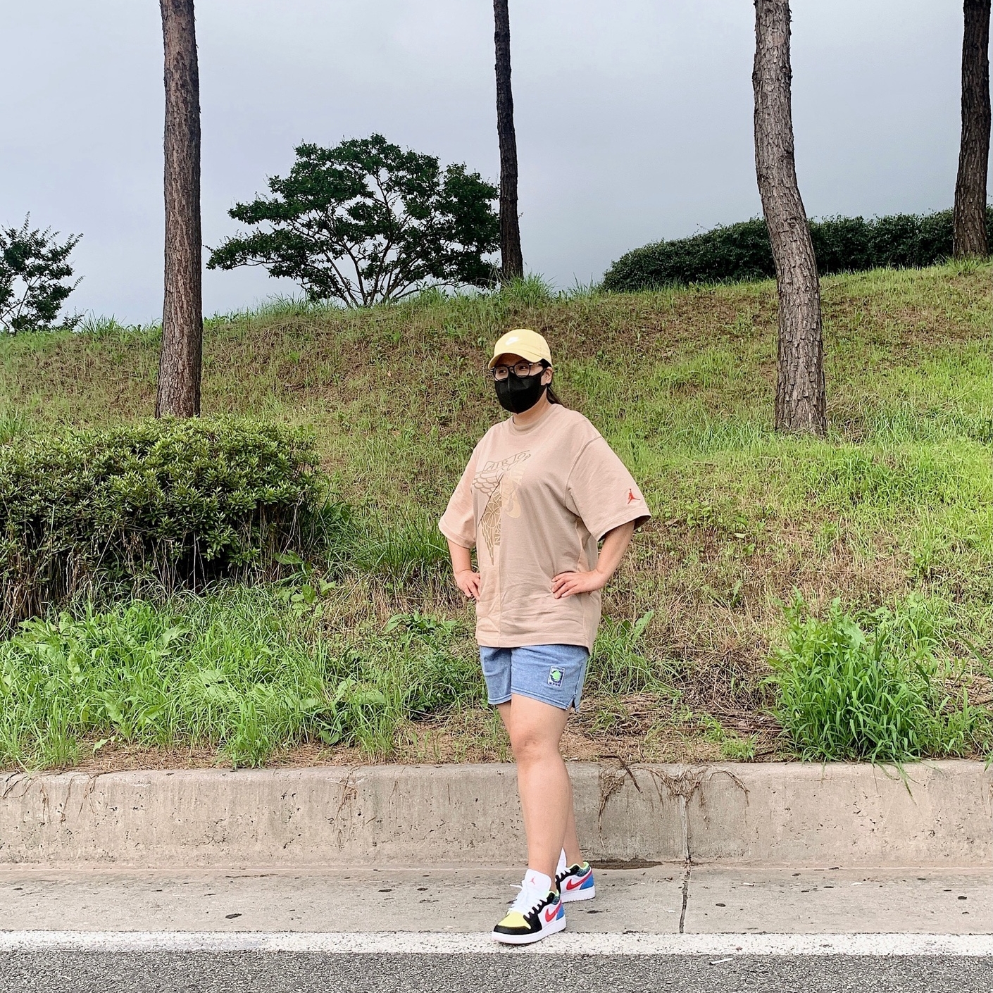 (GS) Jordan 1 Low Light Fusion Red, Jordan x Travis Scott S/S Top - Asia 착용 스타일