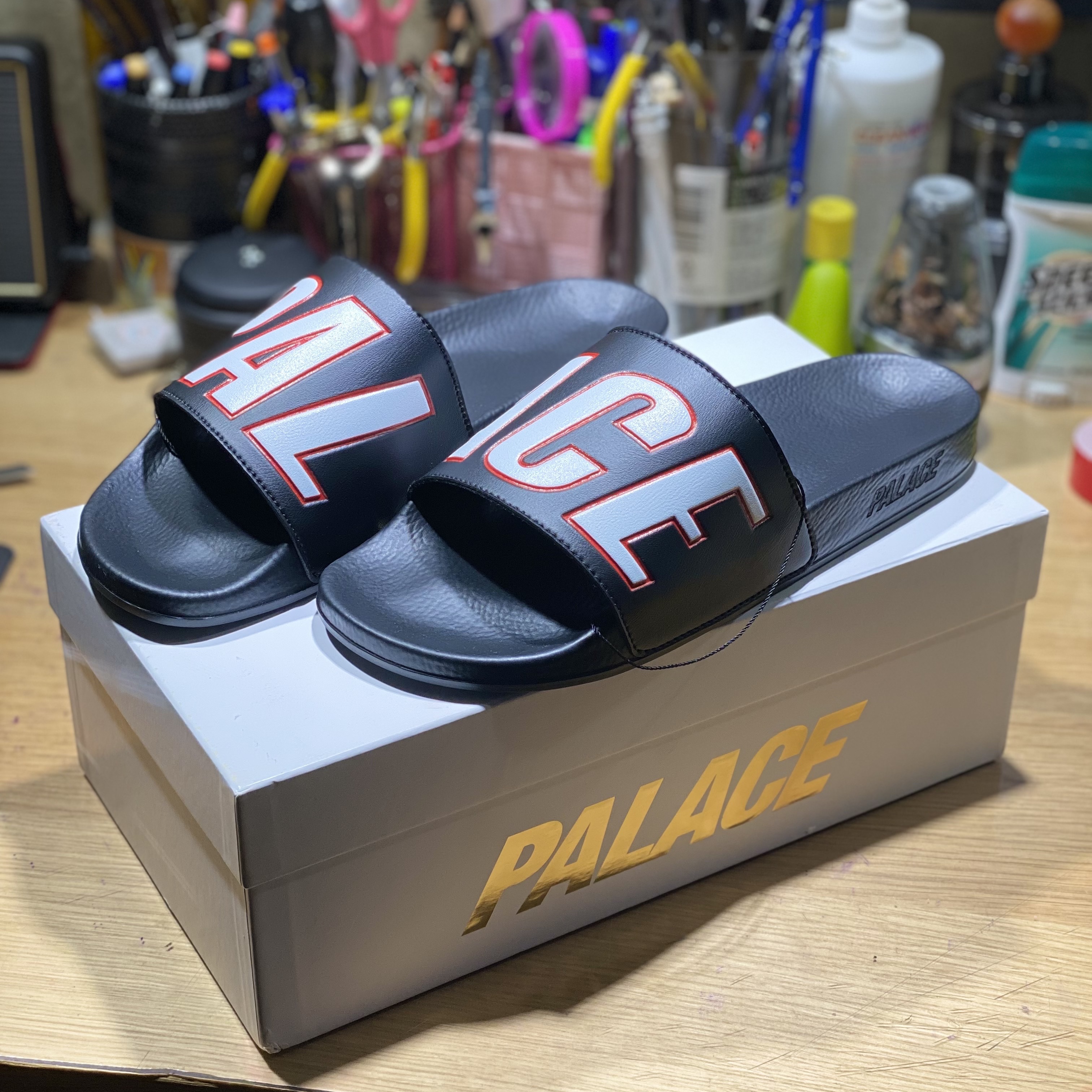 Palace Sliders Black - 21SS 착용 스타일