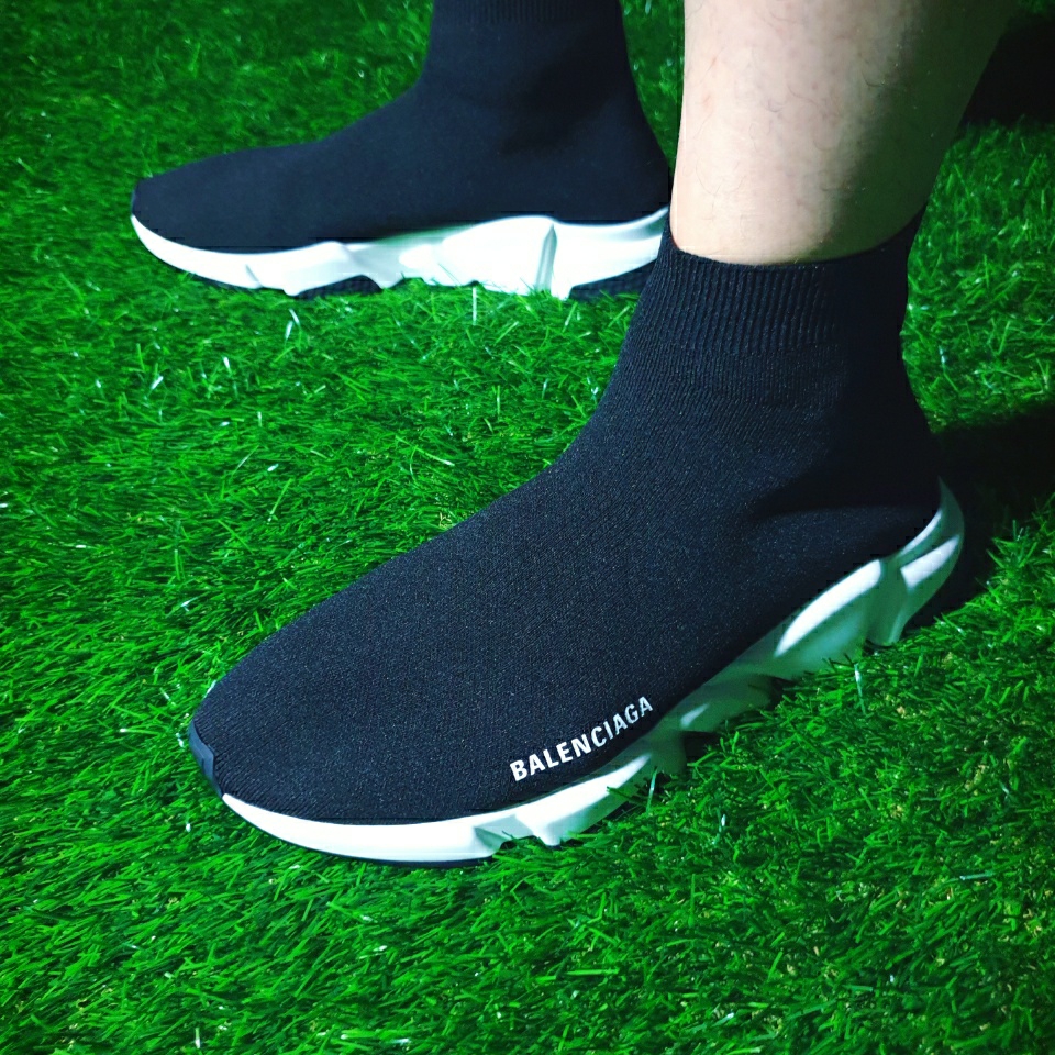 Balenciaga Speed Trainer Black White 2020 착용 스타일 - 5