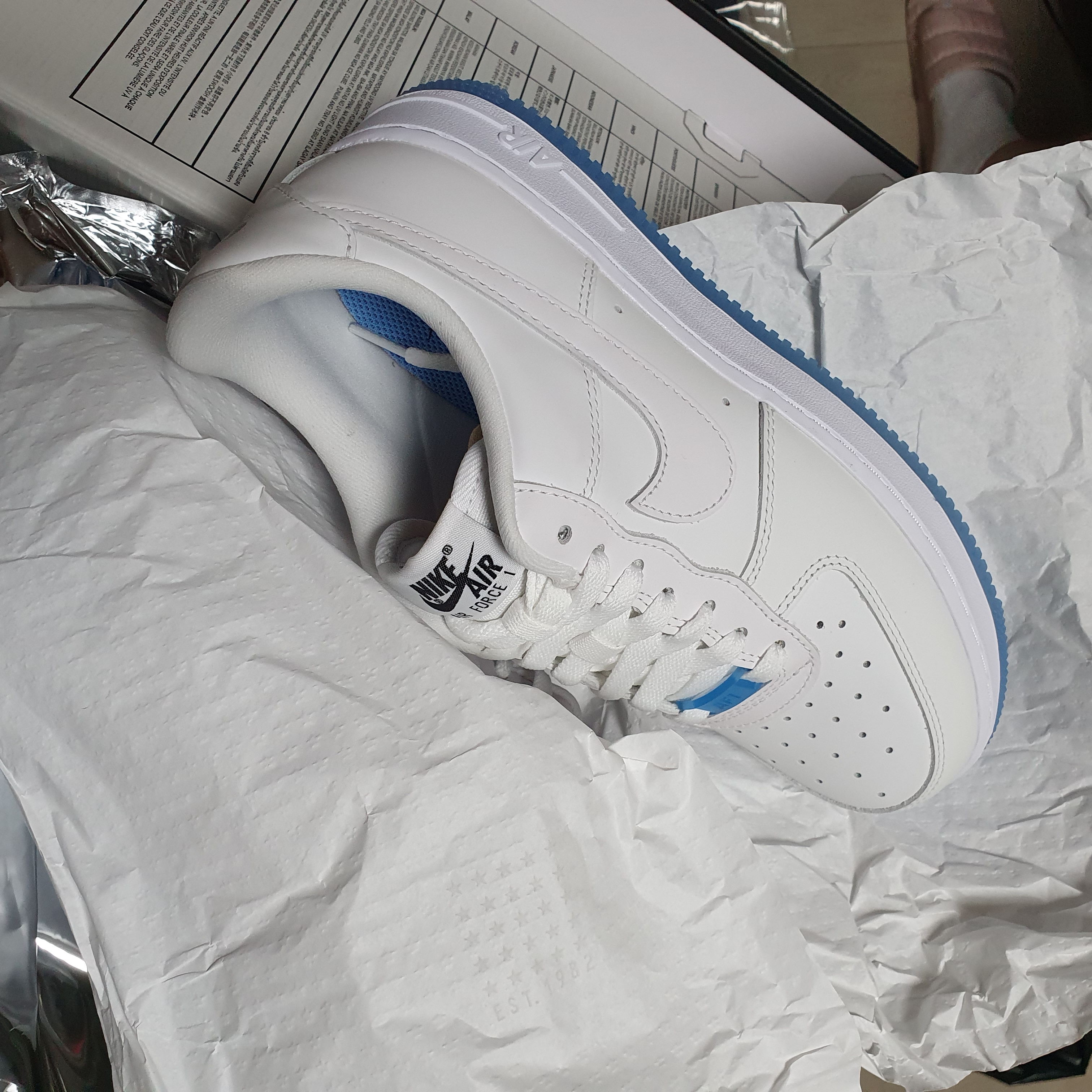 (W) Nike Air Force 1 '07 LX Photochromic 착용 스타일 - 1