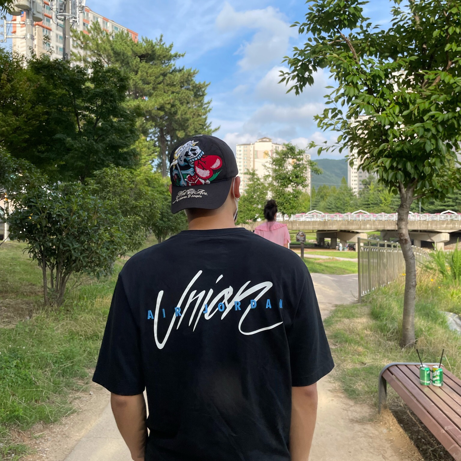 Jordan x Union Reverse Dunk T-Shirt Black 착용 스타일