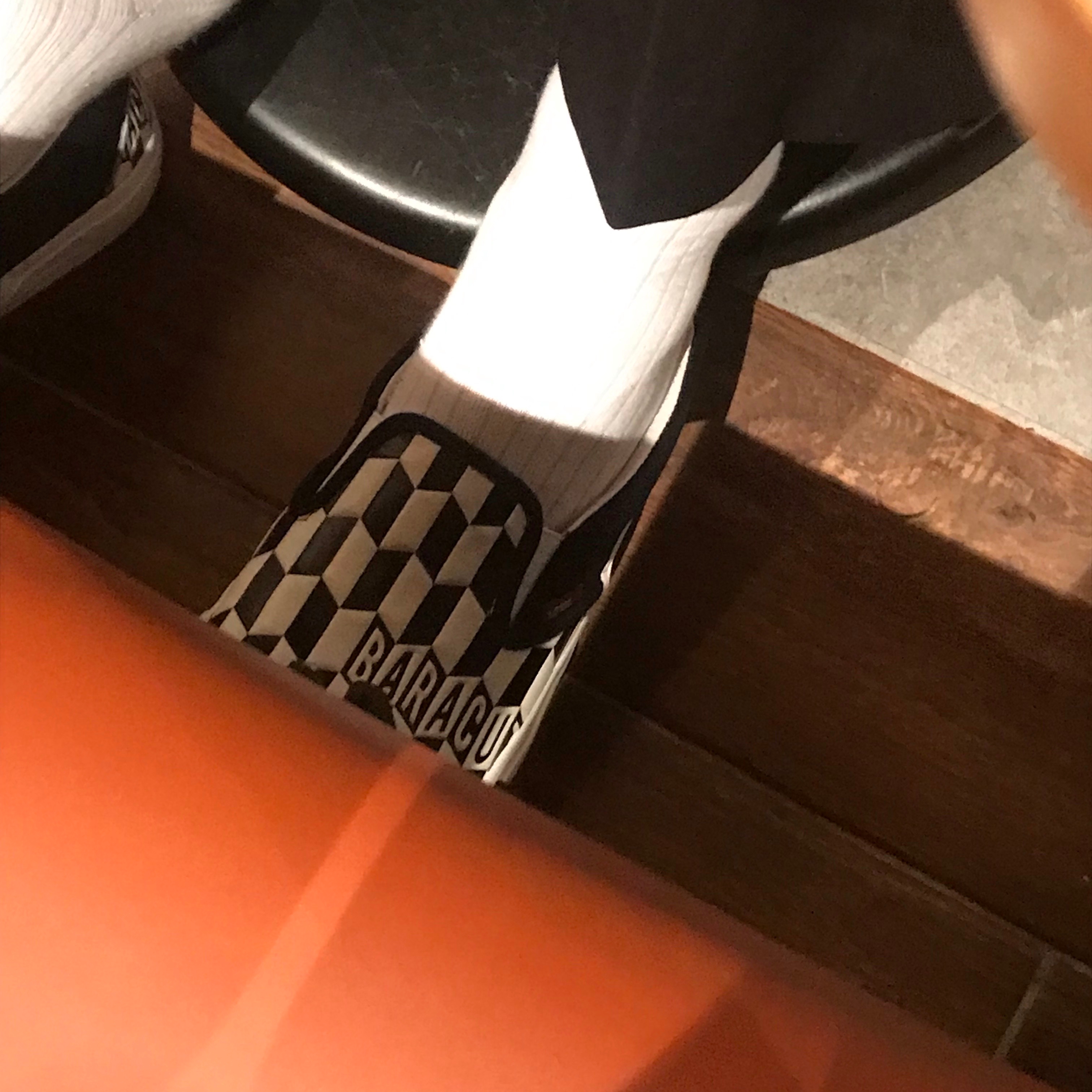 Vans Vault x Baracuta Classic Slip-On VLT LX Black Checkerboard 착용 스타일