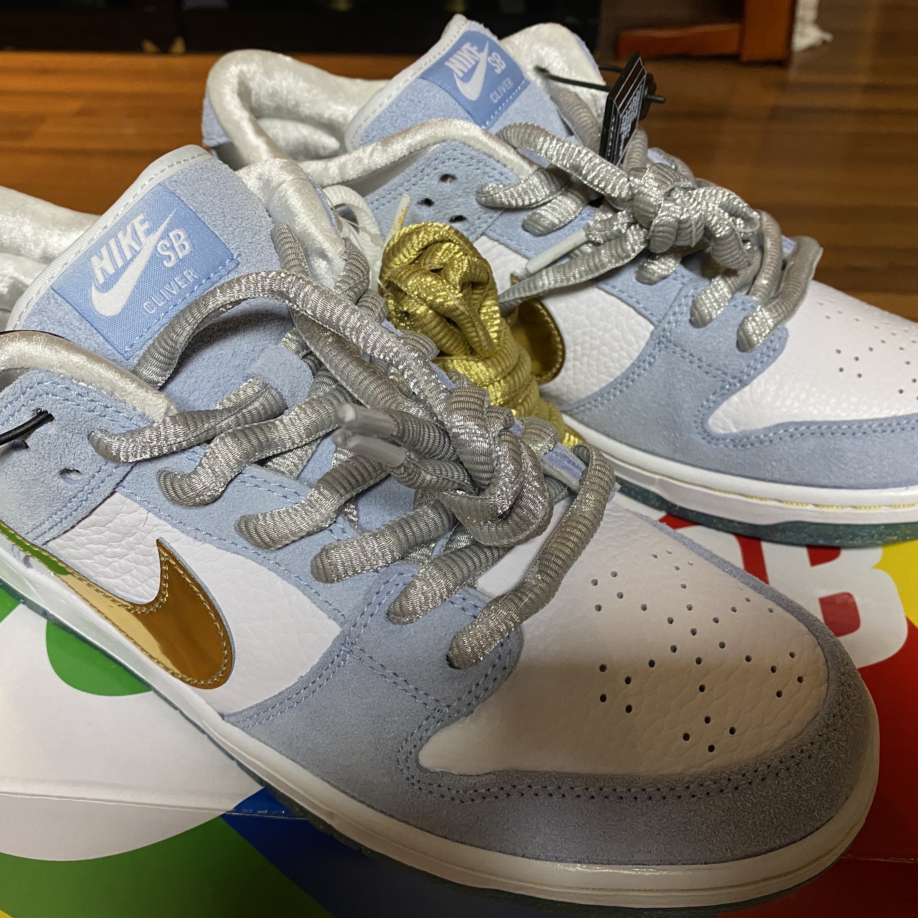 Nike x Sean Cliver SB Dunk Low Holiday Special 착용 스타일 - 4