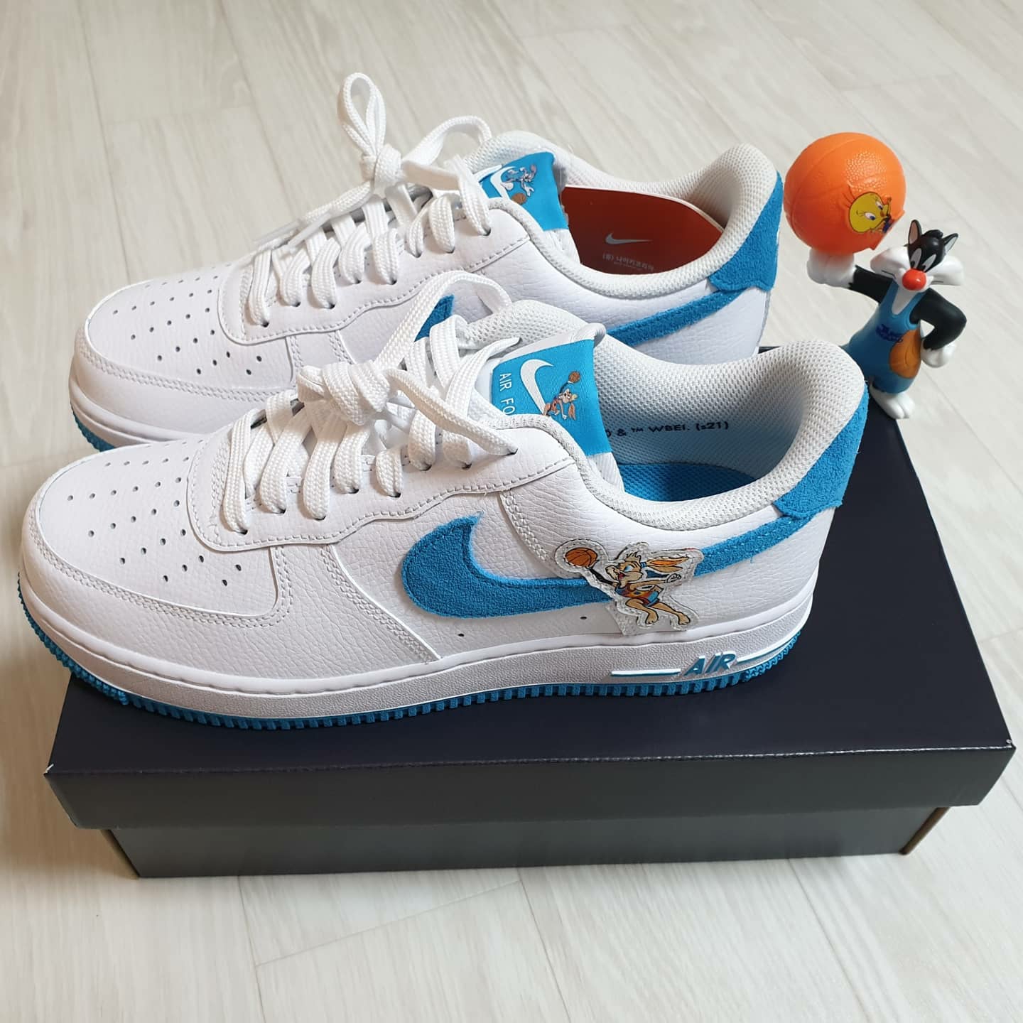Nike x Space Jam: A New Legacy Air Force 1 '07 Tune Squad 착용 스타일