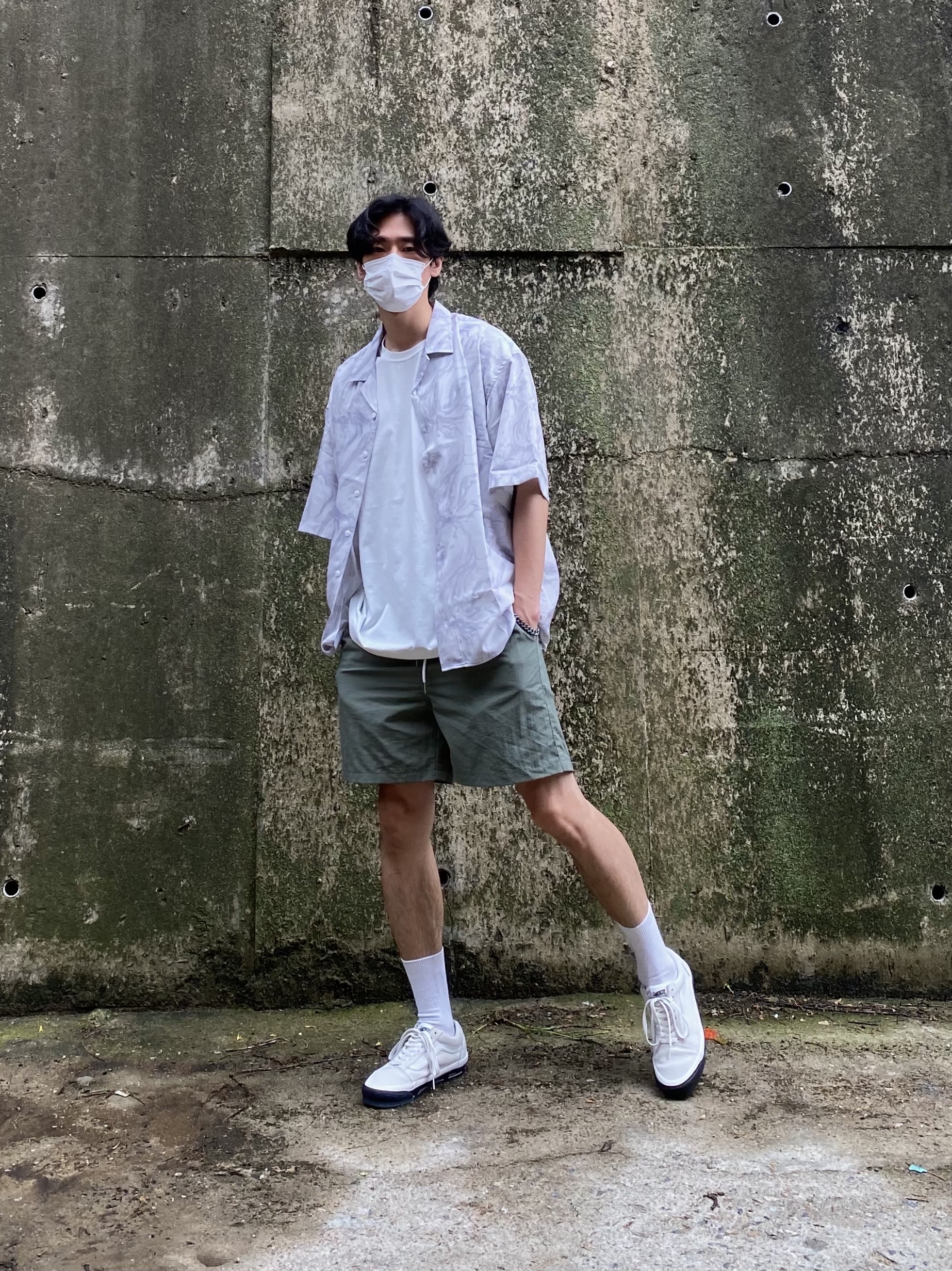 Vans Vault x WTAPS Old Skool LX White Black 착용 스타일 - 1