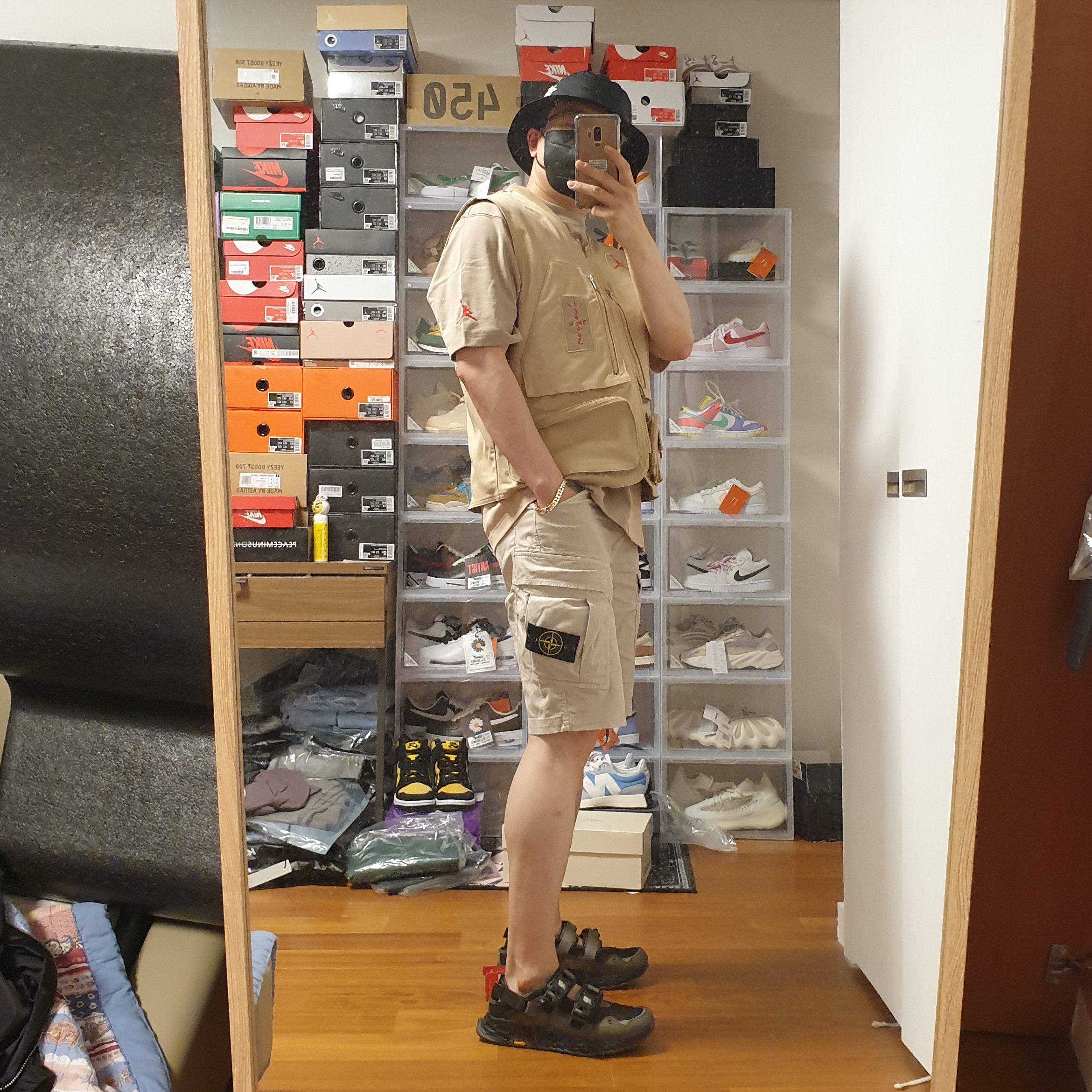 Jordan x Travis Scott Utility Vest - Asia, Jordan x Travis Scott S/S Top - Asia 착용 스타일 - 3