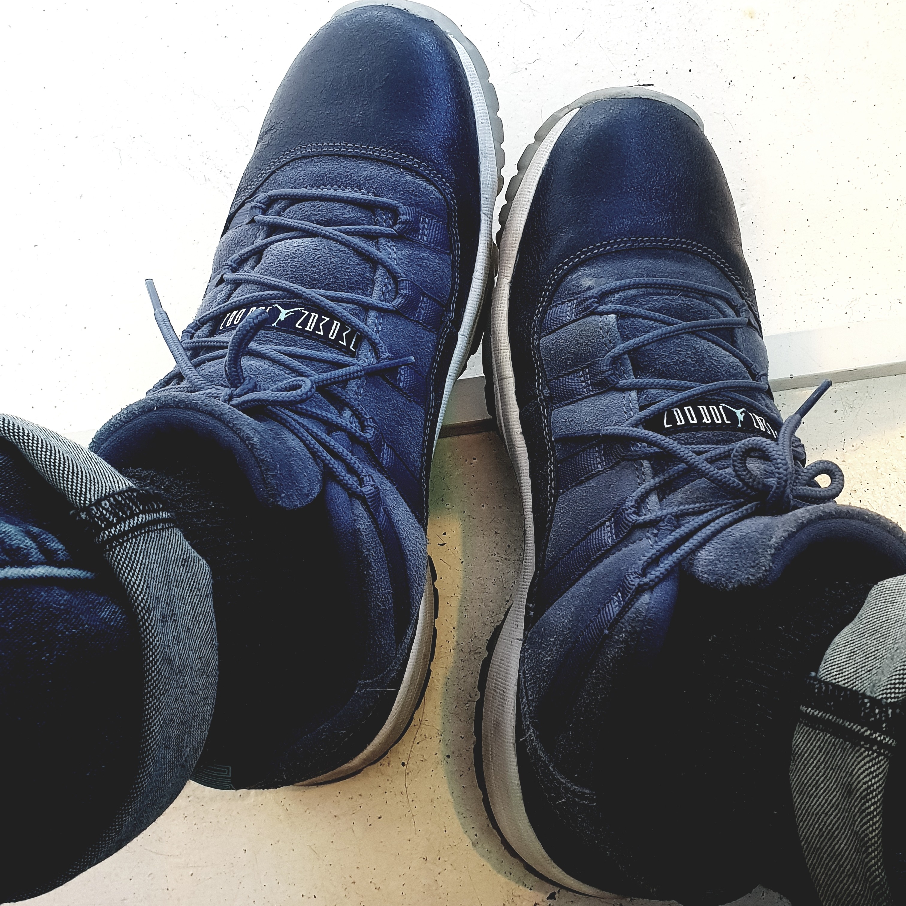 (W) Jordan 1 High OG Court Purple, Jordan 1 Retro High OG CO.JP Midnight Navy 착용 스타일 - 5
