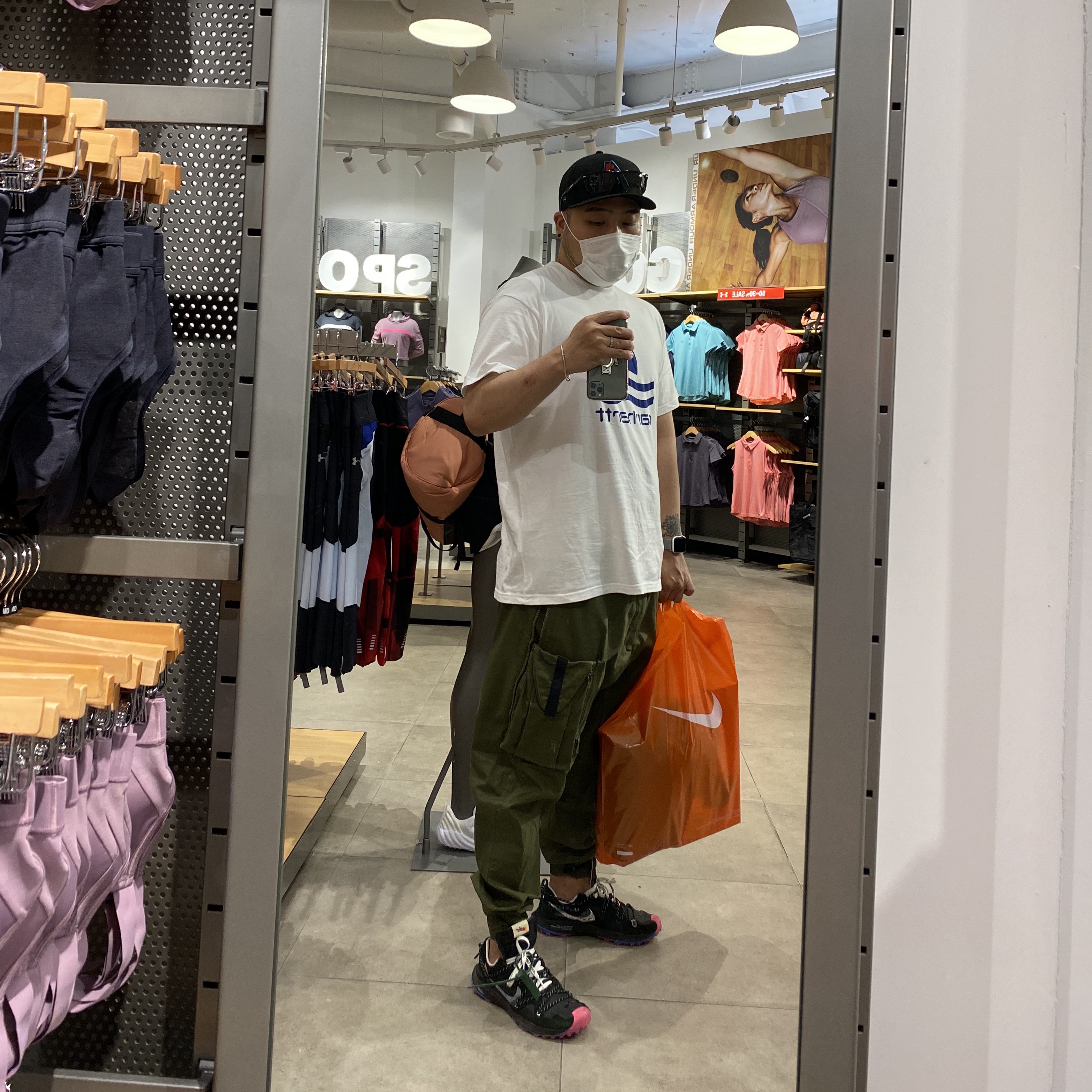 (W) Nike x Off-White Zoom Terra Kiger 5 Black 착용 스타일