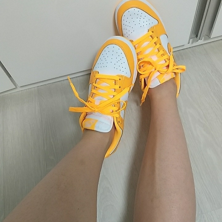 (W) Nike Dunk Low Laser Orange 착용 스타일