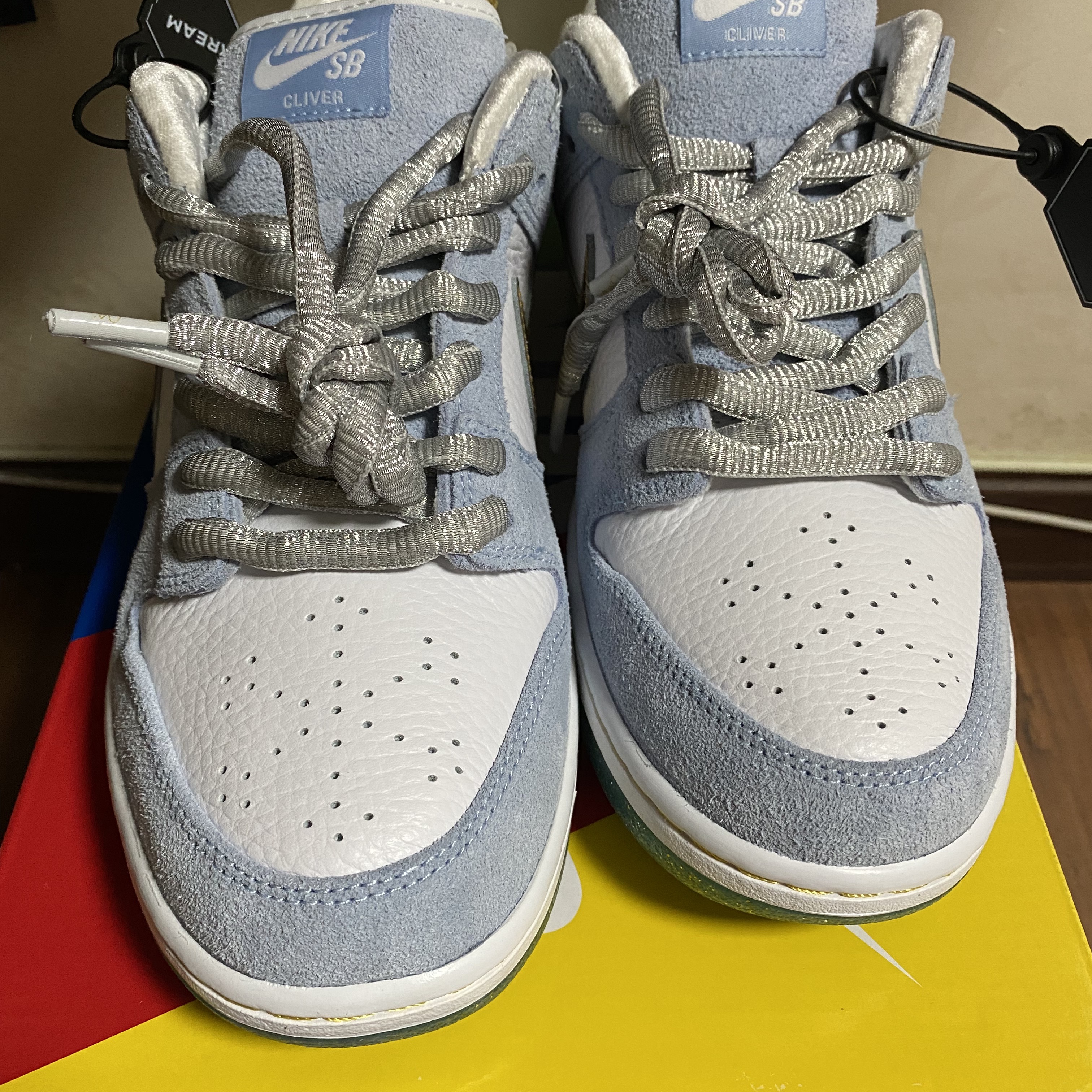 Nike x Sean Cliver SB Dunk Low Holiday Special 착용 스타일 - 1