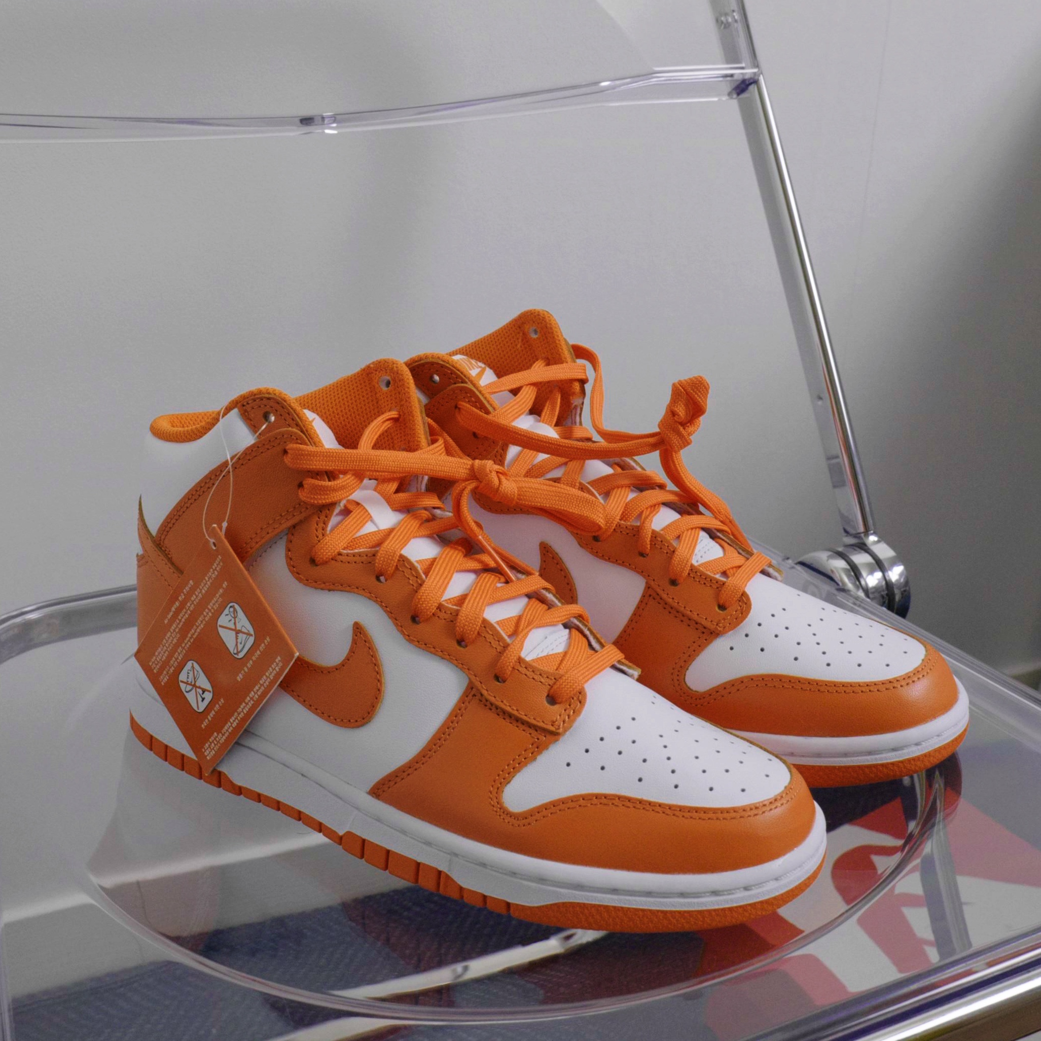 Nike Dunk High Retro Orange Blaze 착용 스타일