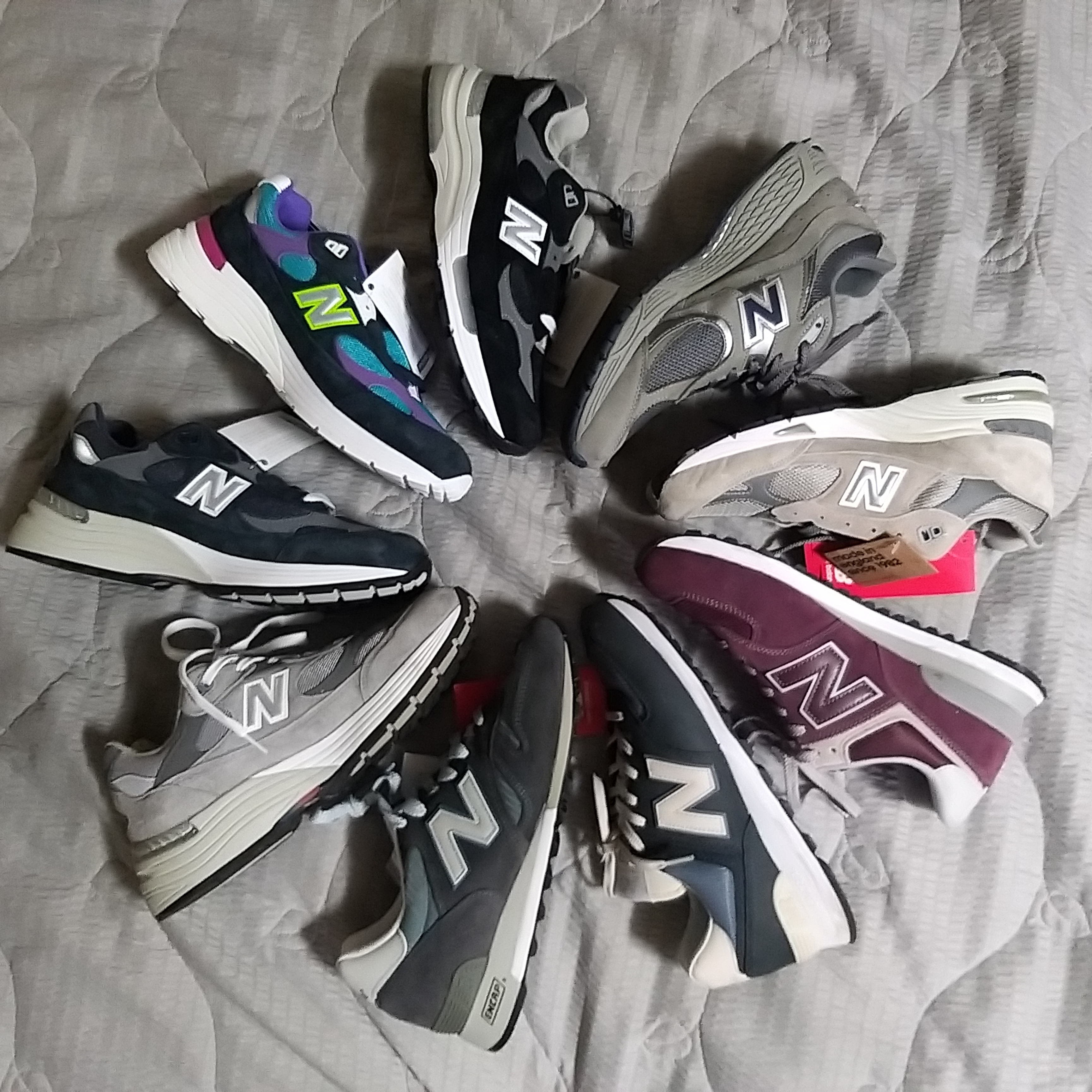 New Balance 992 Made in USA Grey - D Standard, New Balance 992 Made in USA Black Grey 착용 스타일