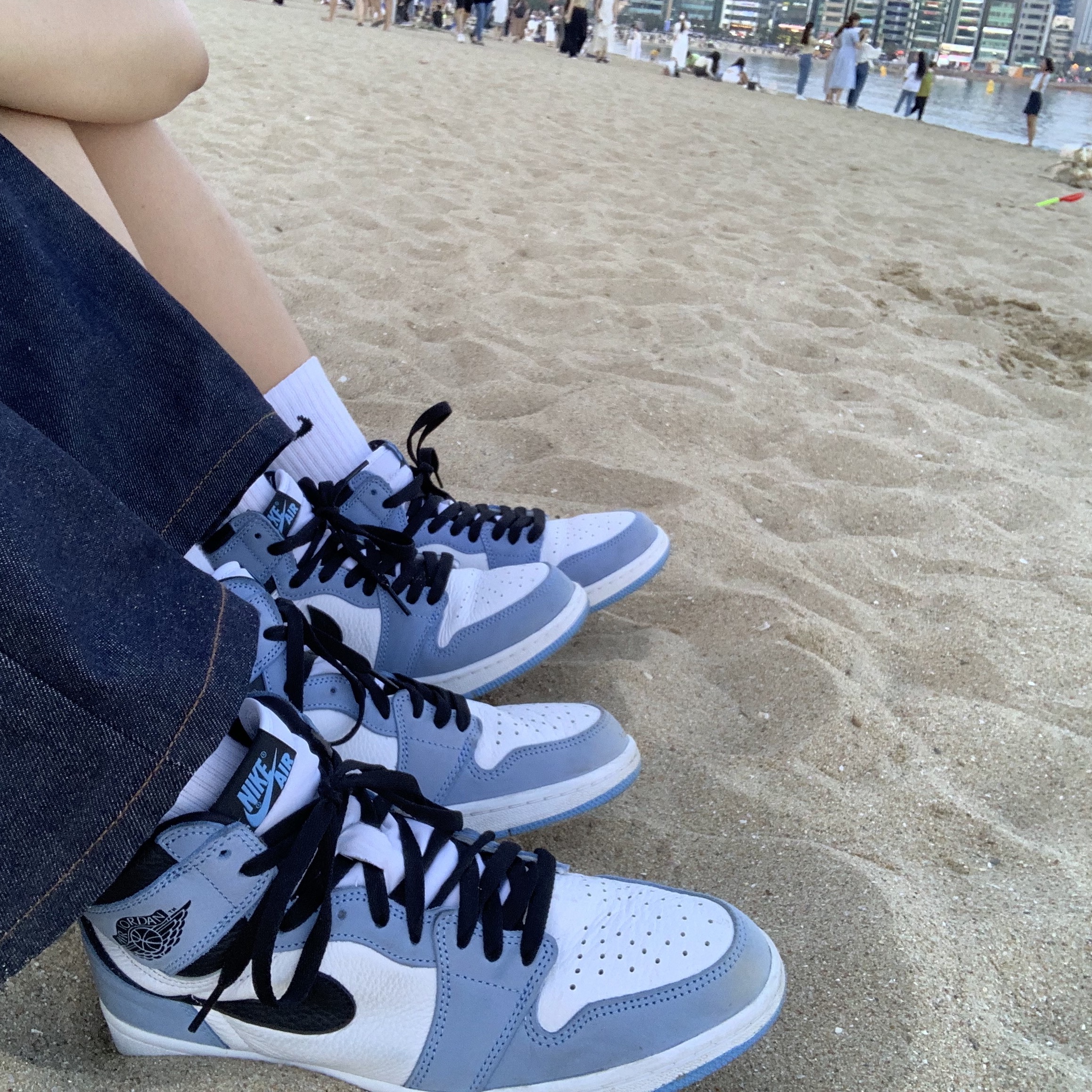 Jordan 1 Retro High OG University Blue, (GS) Jordan 1 Retro High OG University Blue 착용 스타일 - 1