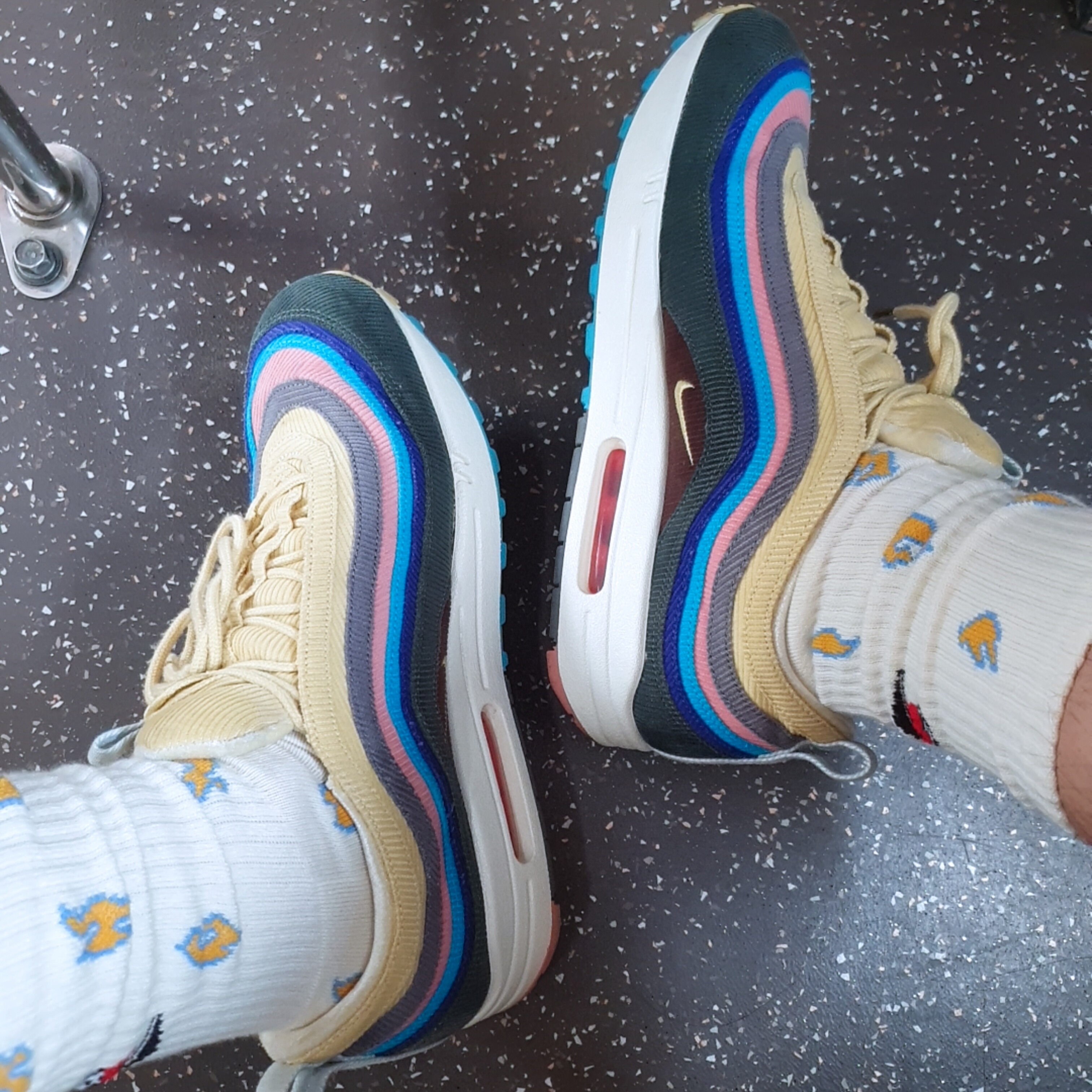Nike x Sean Wotherspoon Air Max 1/97 착용 스타일