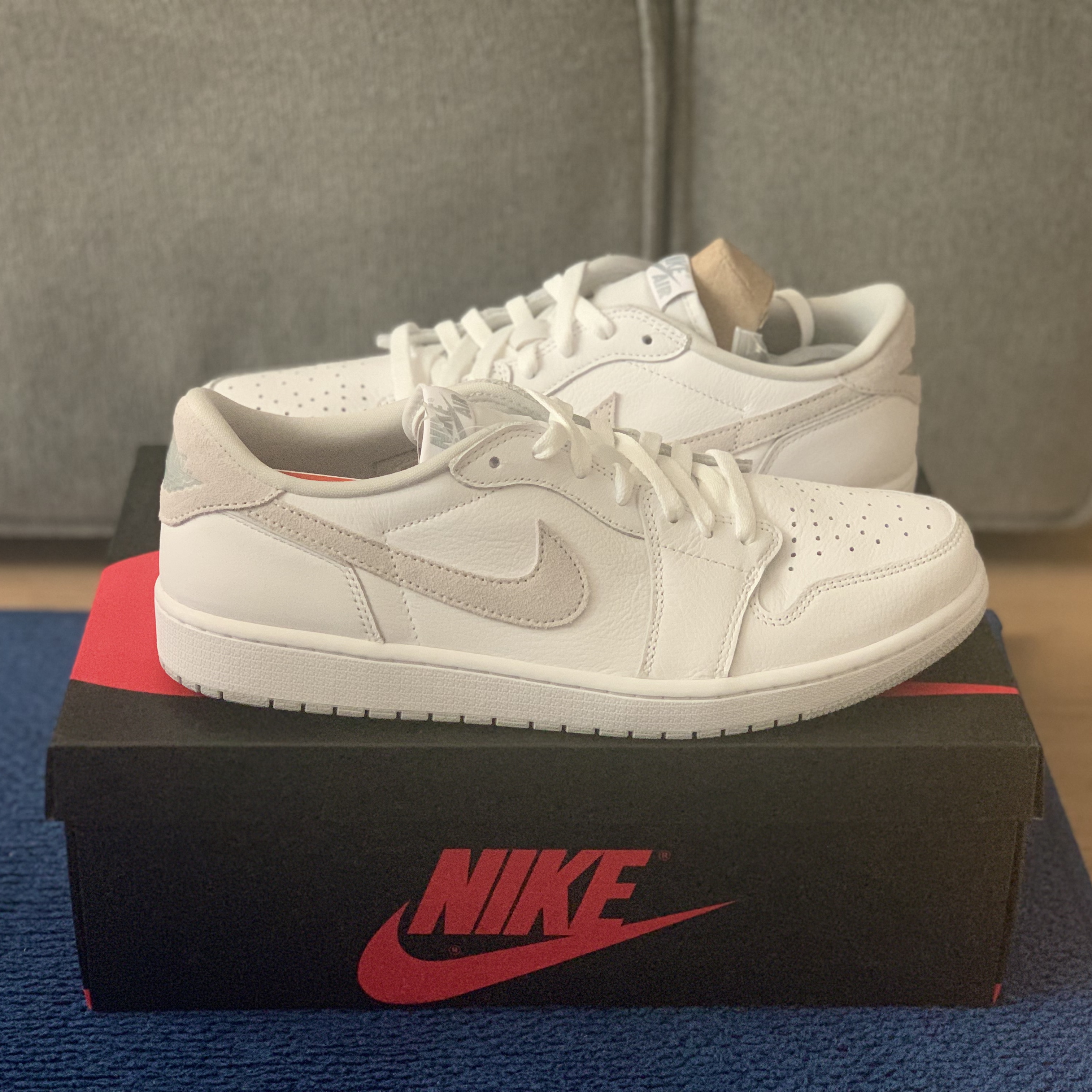 Jordan 1 Low OG Neutral Grey 착용 스타일 - 1