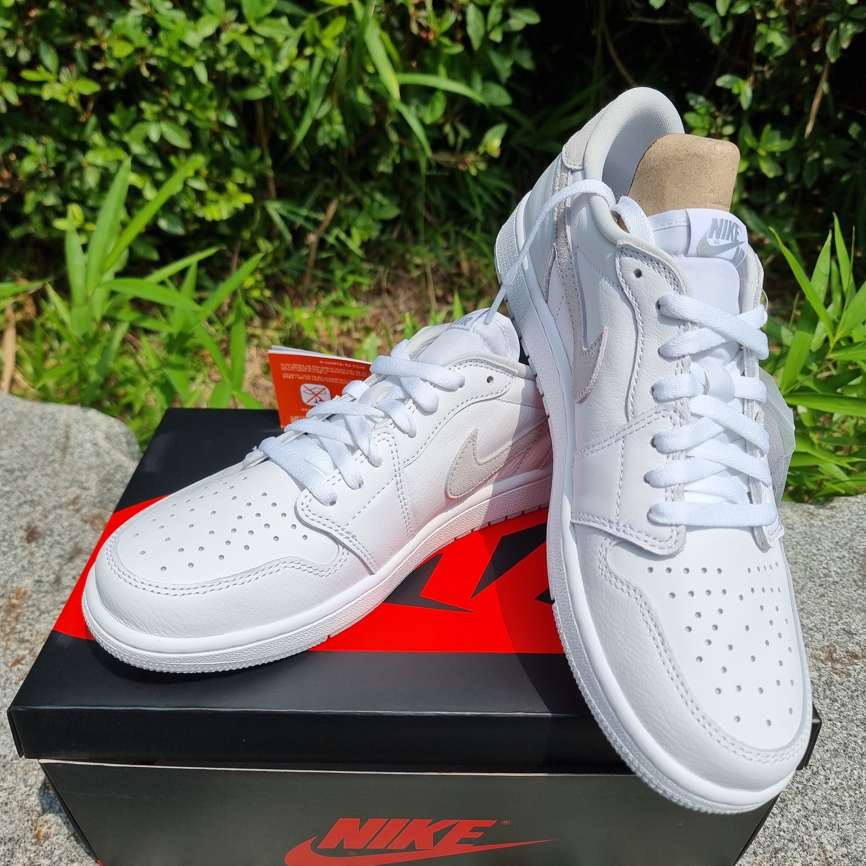 Jordan 1 Low OG Neutral Grey 착용 스타일