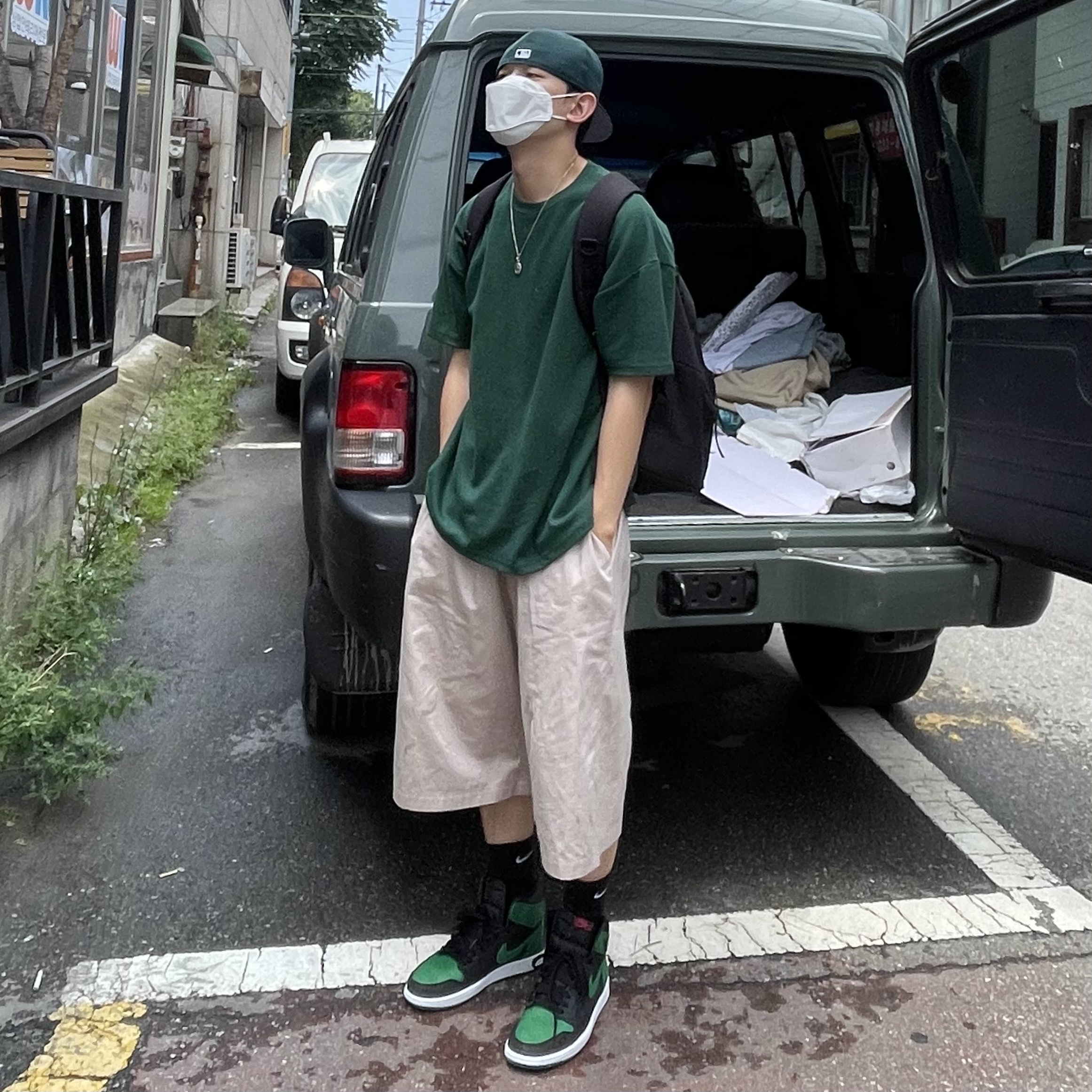 Jordan 1 Retro High OG Pine Green Black 착용 스타일