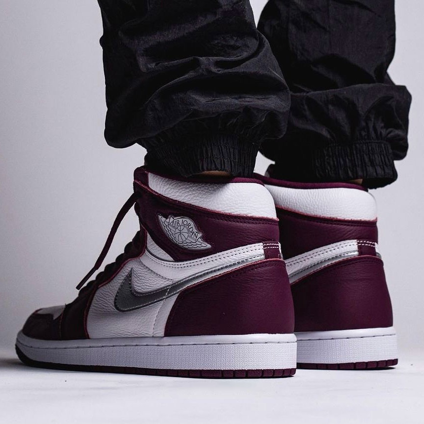 Jordan 1 Retro High OG Bordeaux, (GS) Jordan 1 Retro High OG Bordeaux 착용 스타일 - 4