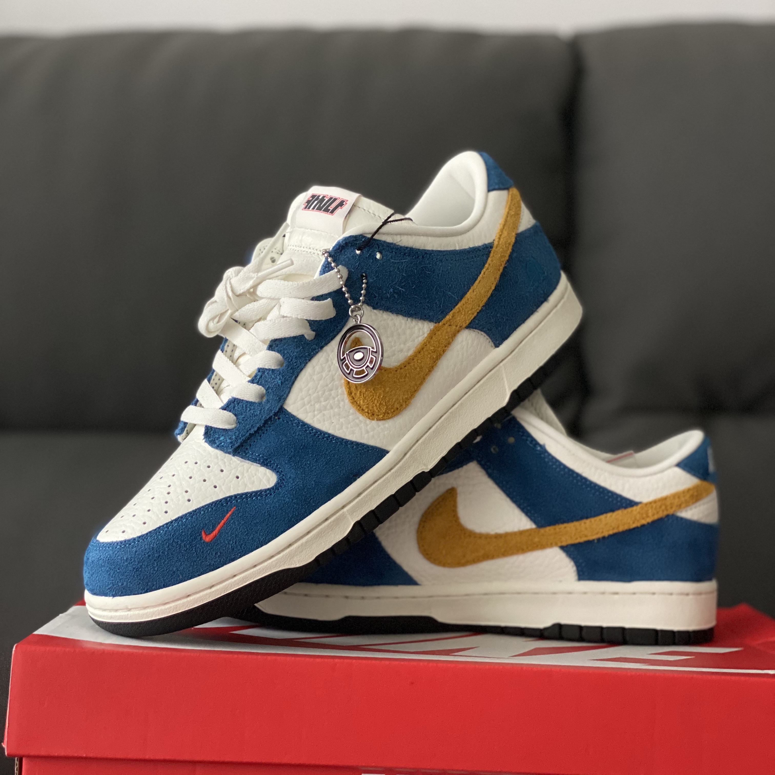 Nike x Kasina Dunk Low 80's Bus 착용 스타일