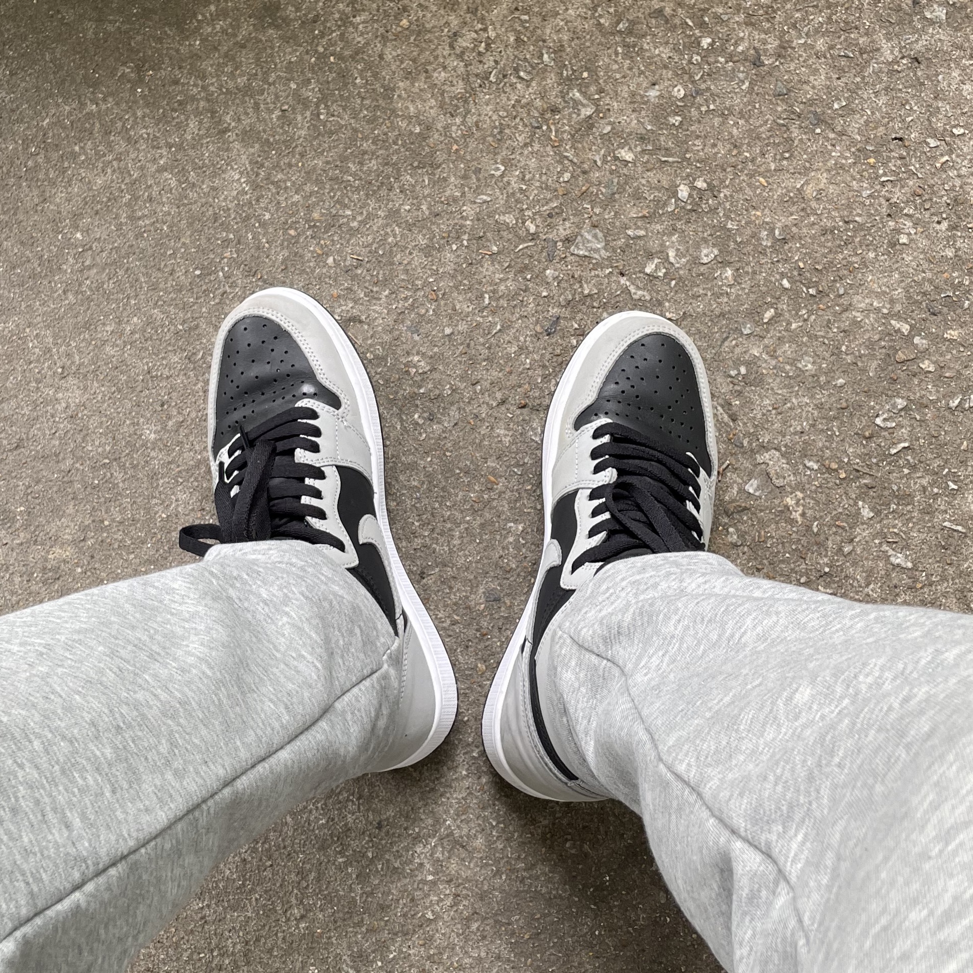 Jordan 1 Retro High OG Shadow 2.0 착용 스타일 - 2