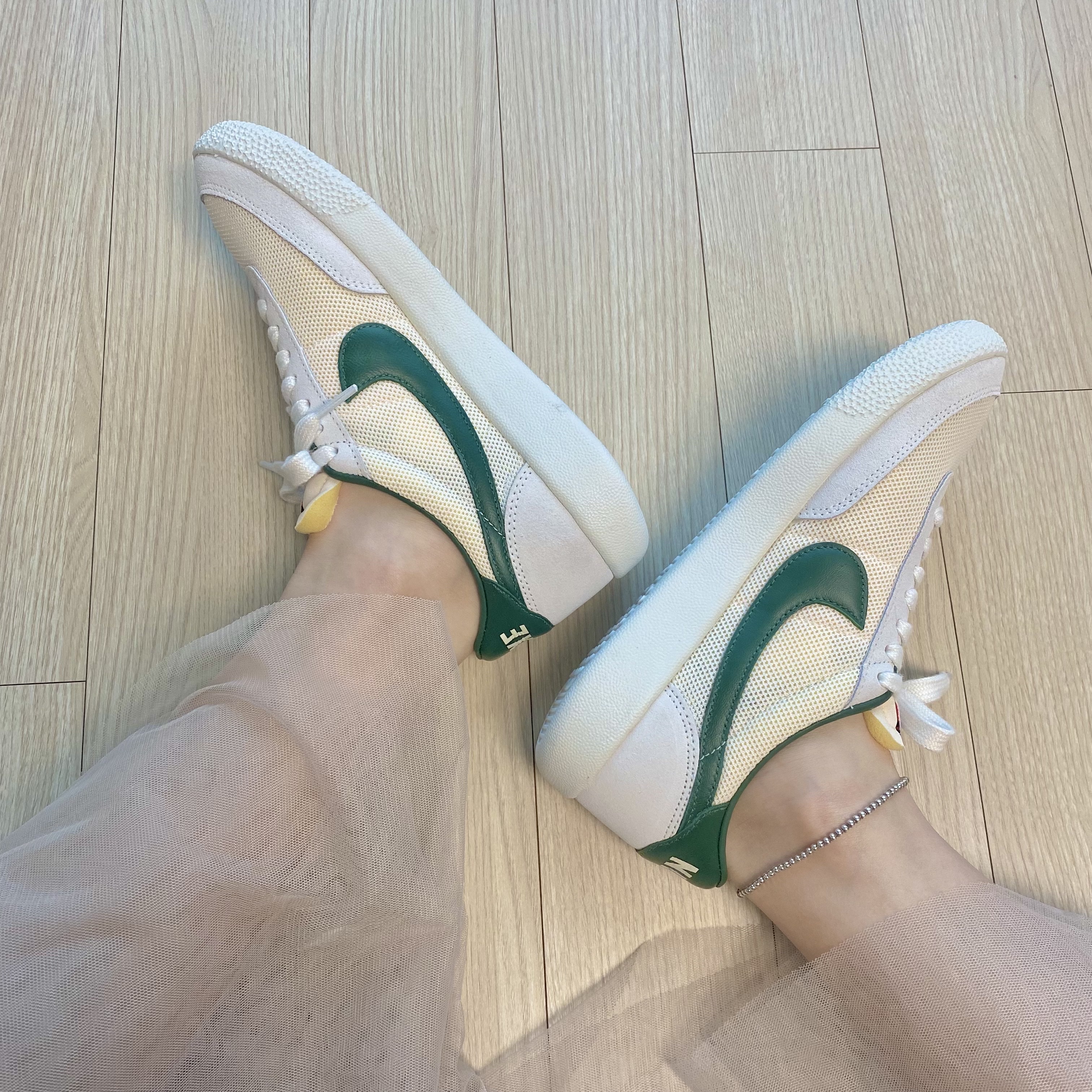 Nike Killshot OG Sail Gorge Green 착용 스타일 - 2