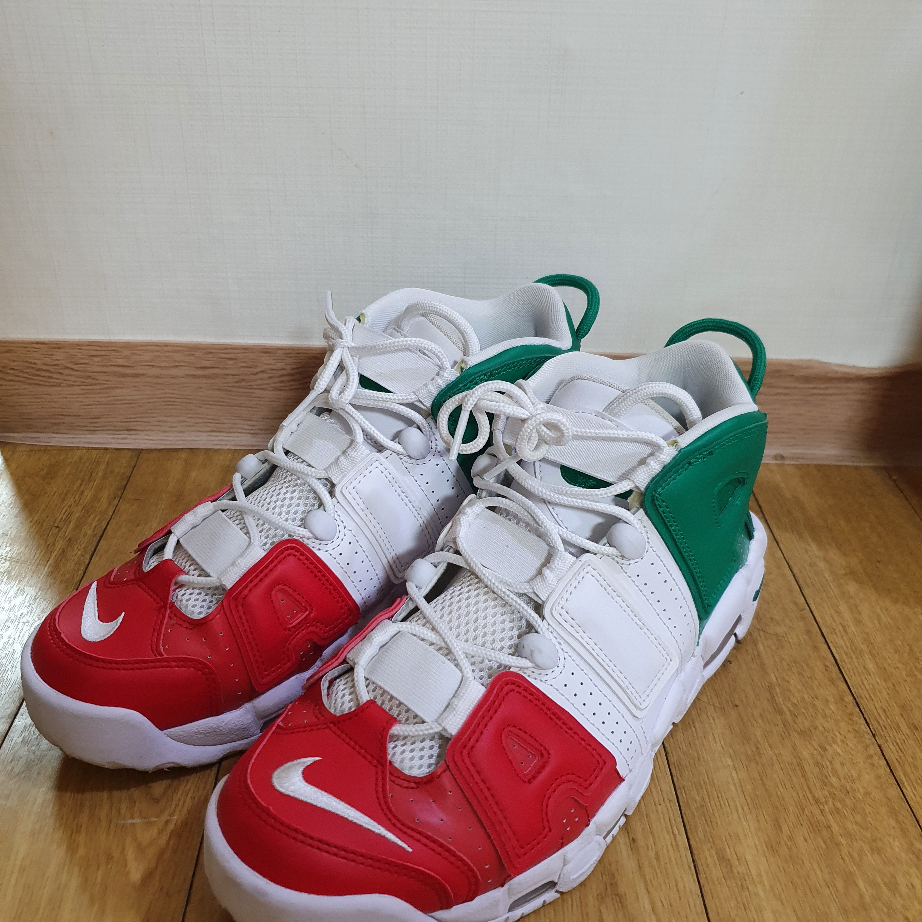 Nike Air More Uptempo 96 Italy 착용 스타일 - 2