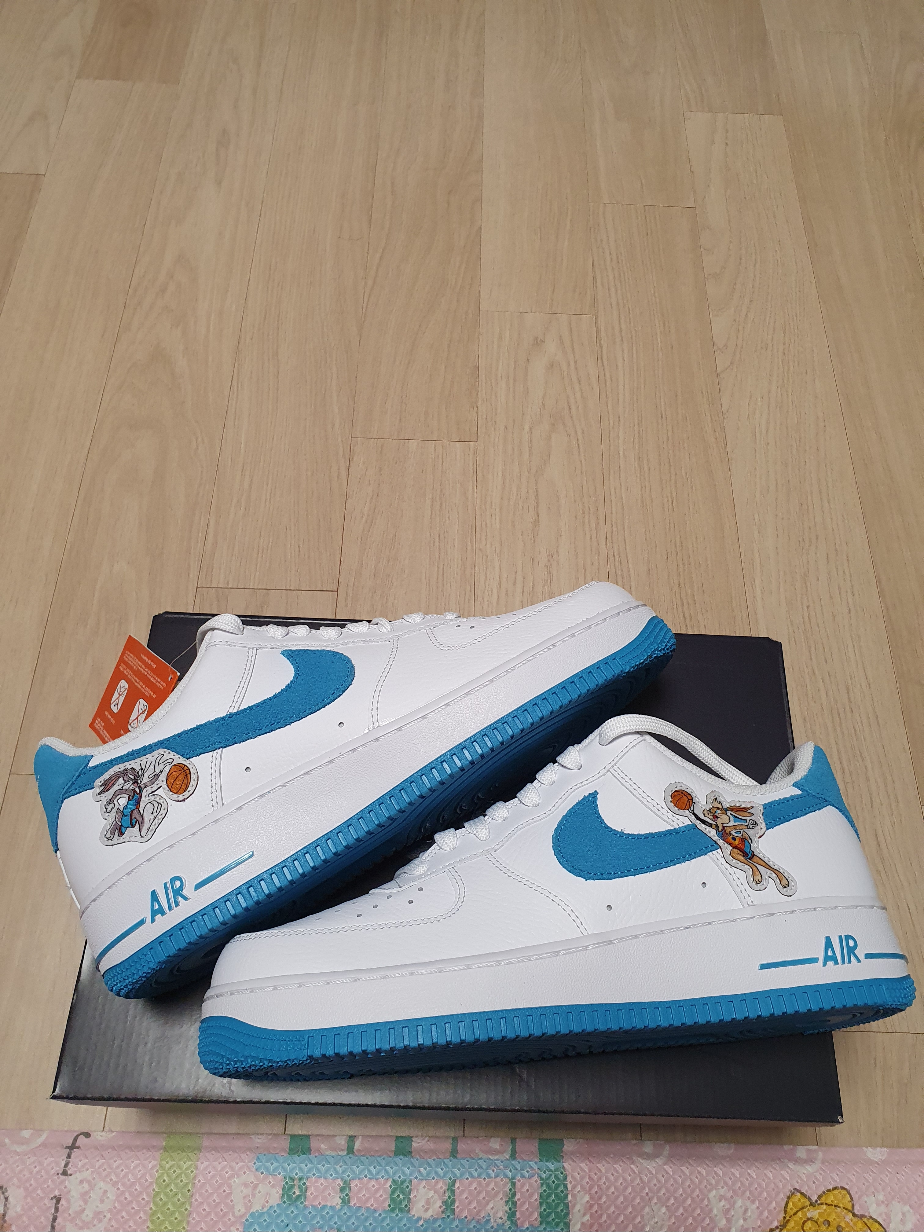 Nike x Space Jam: A New Legacy Air Force 1 '07 Tune Squad 착용 스타일