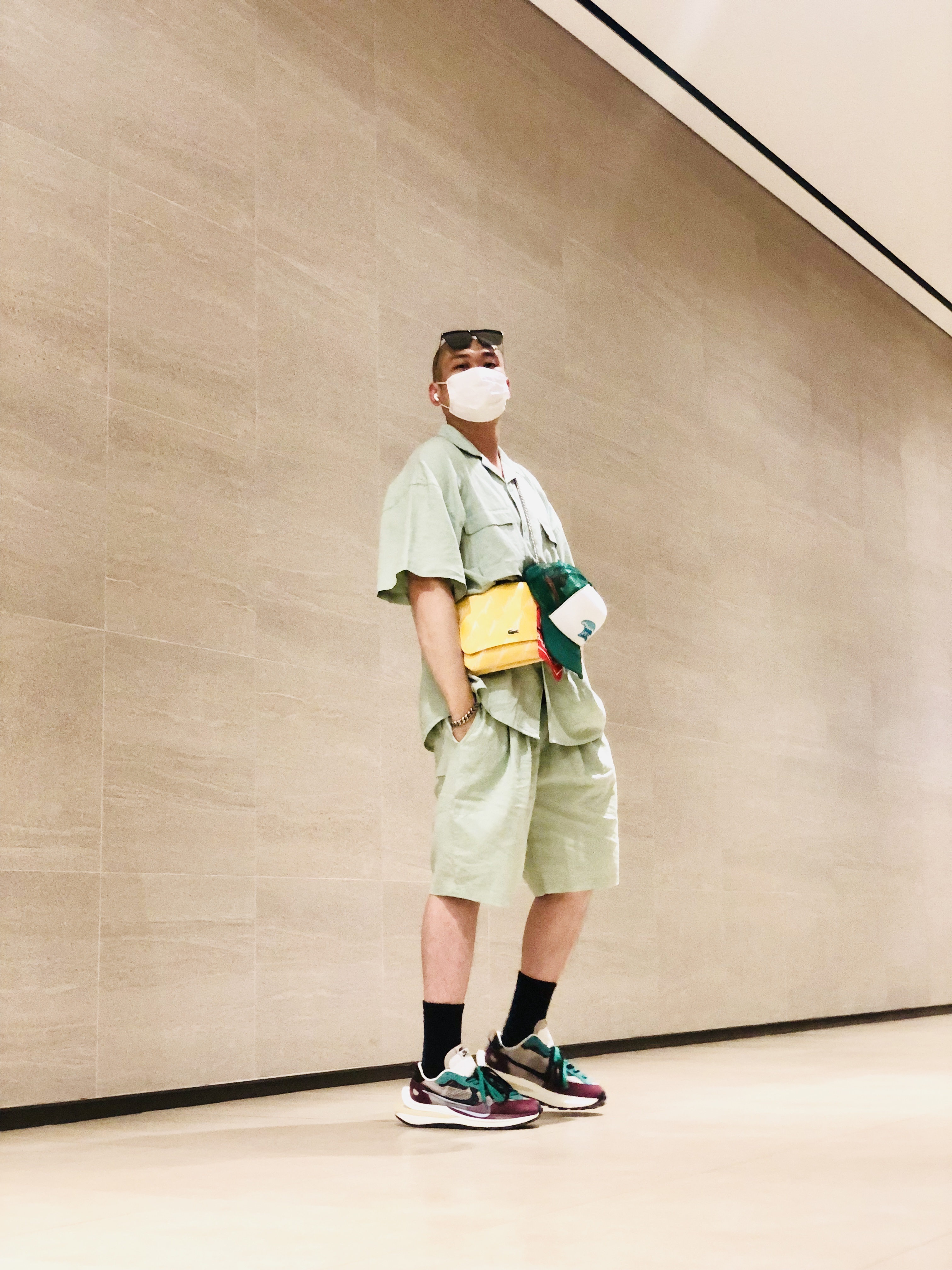 Nike x Sacai VaporWaffle String & Black Villain Red 착용 스타일 - 1