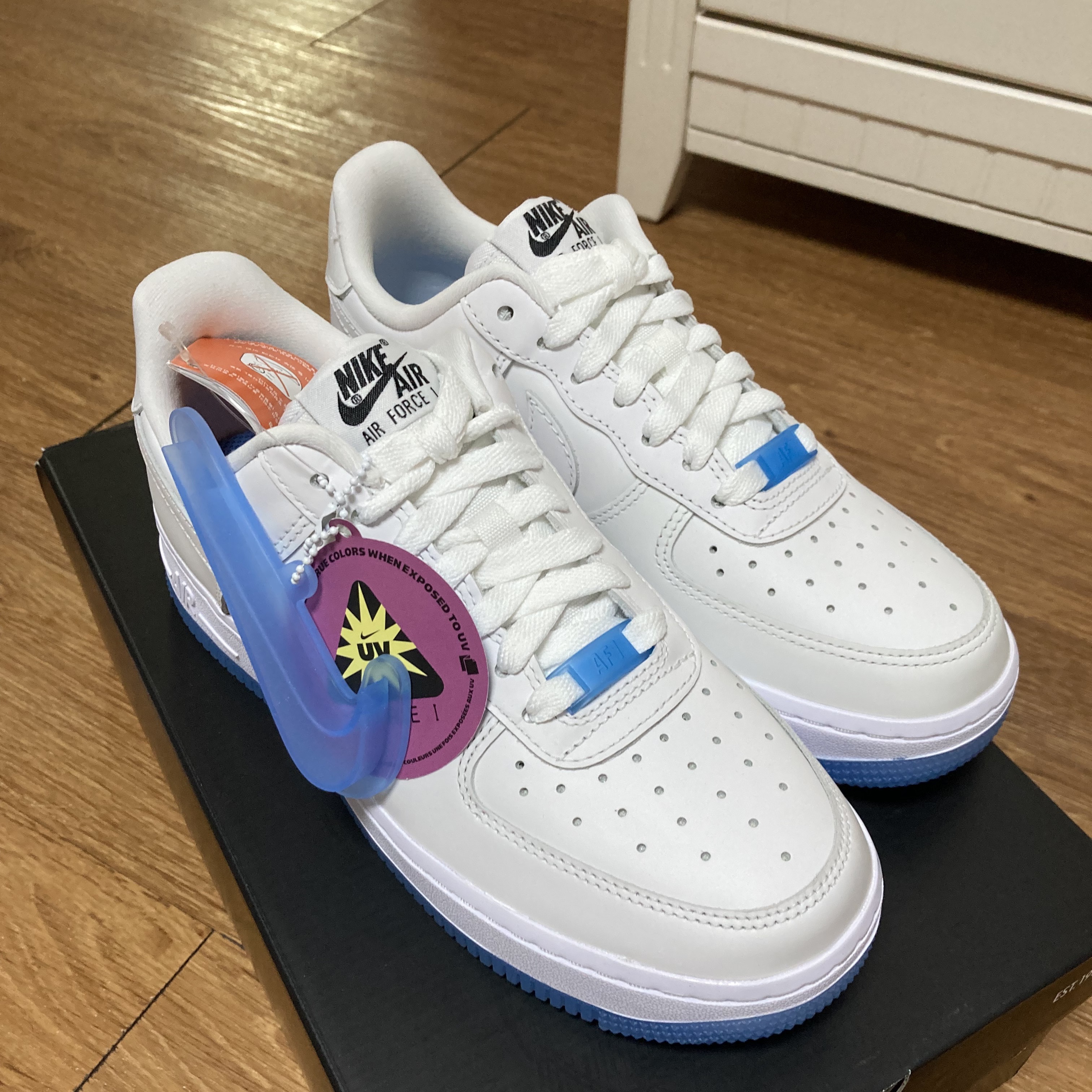 (W) Nike Air Force 1 '07 LX Photochromic 착용 스타일