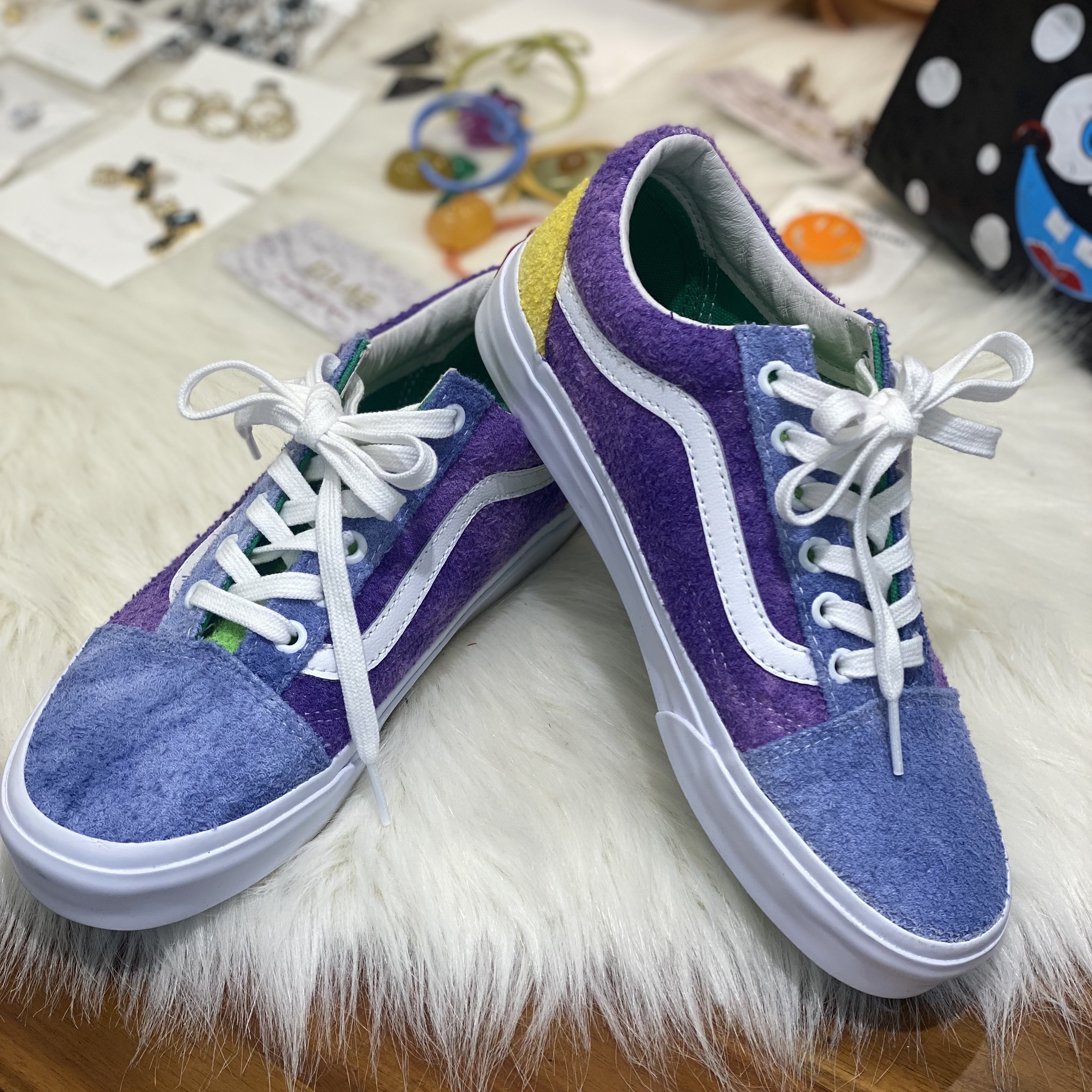Vans x Anderson .Paak Old Skool Ziti, New Balance 327 Blue 착용 스타일 - 2