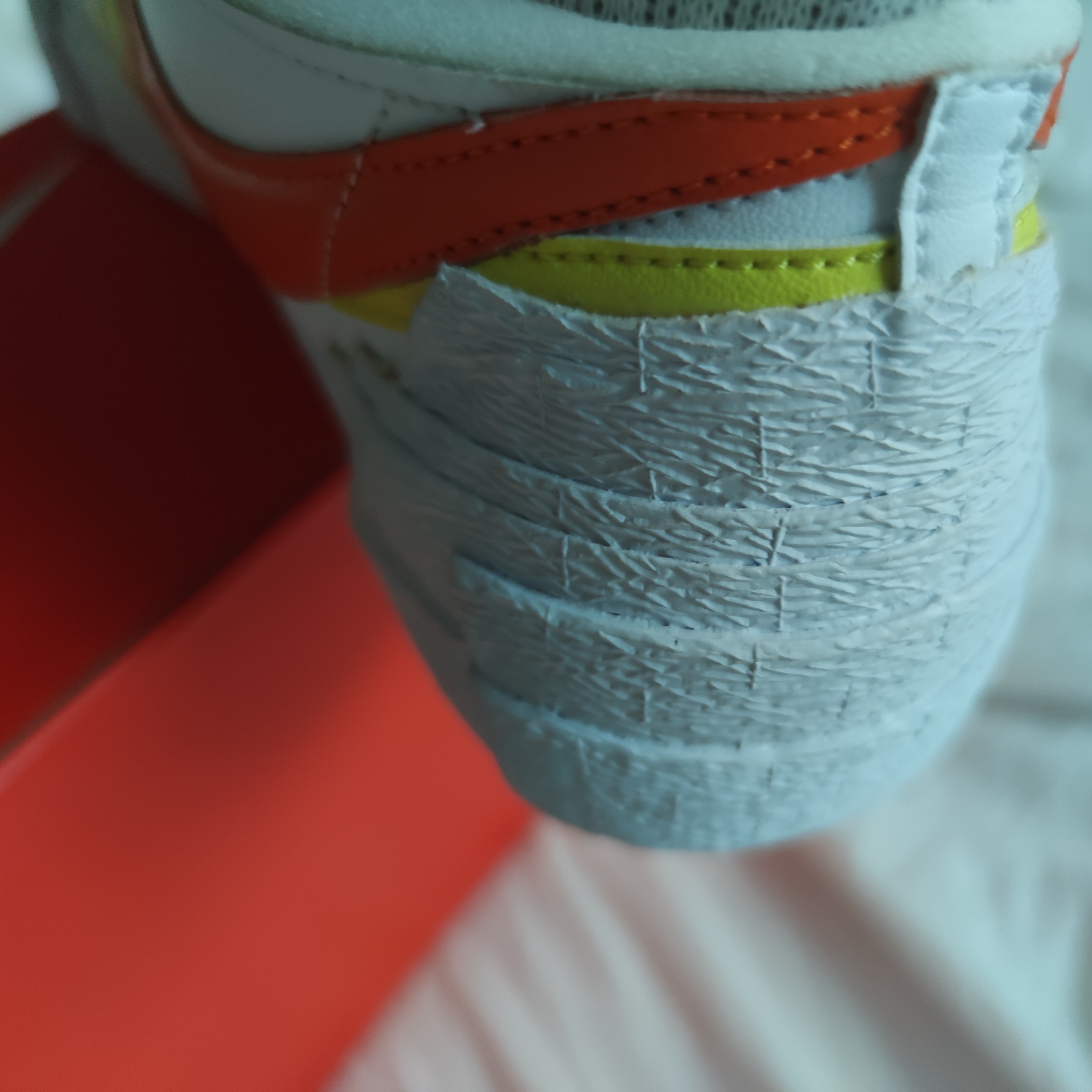 Nike x Sacai Blazer Low Magma Orange 착용 스타일 - 4