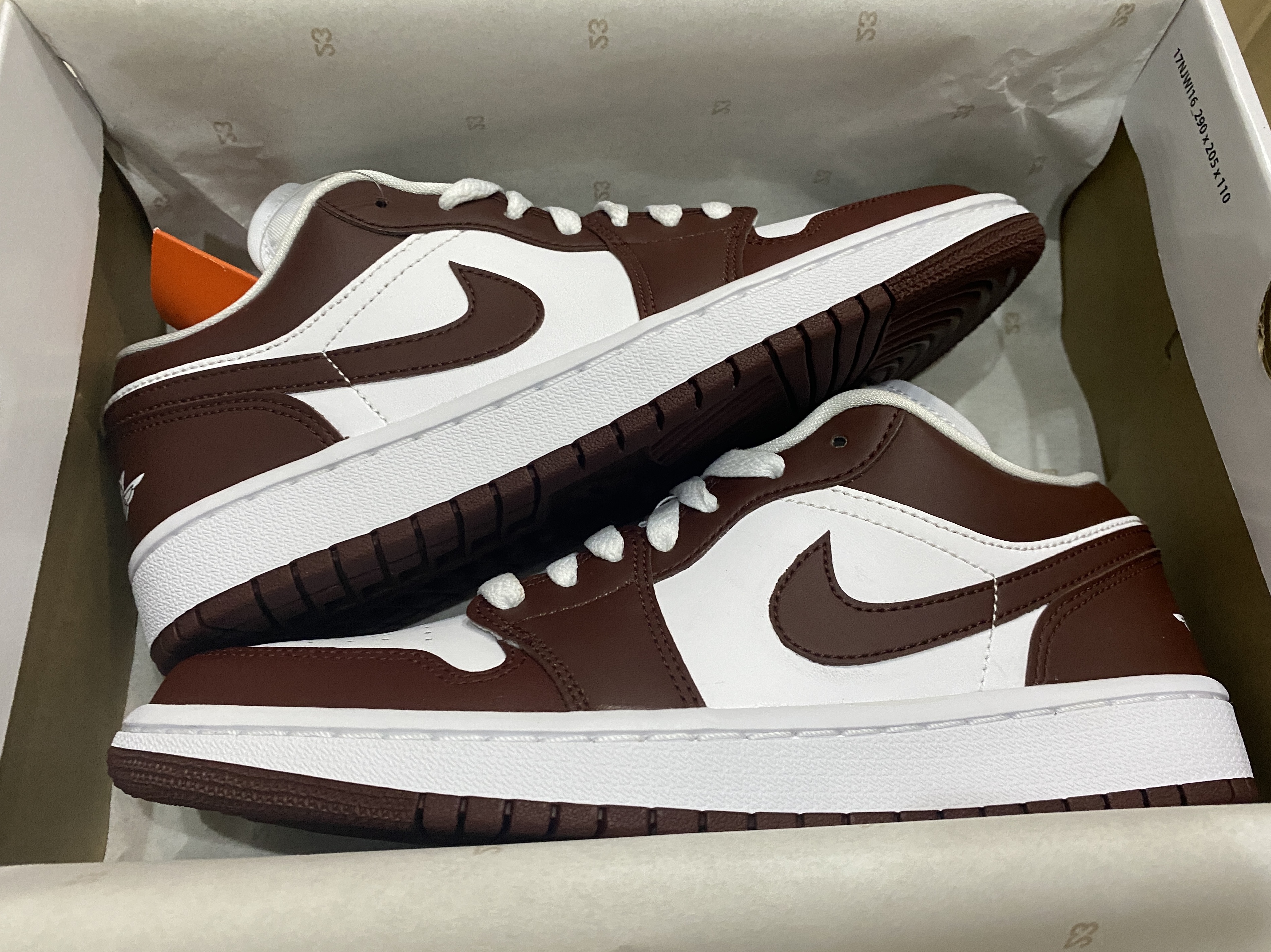 (W) Jordan 1 Low Bronze Eclipse 착용 스타일