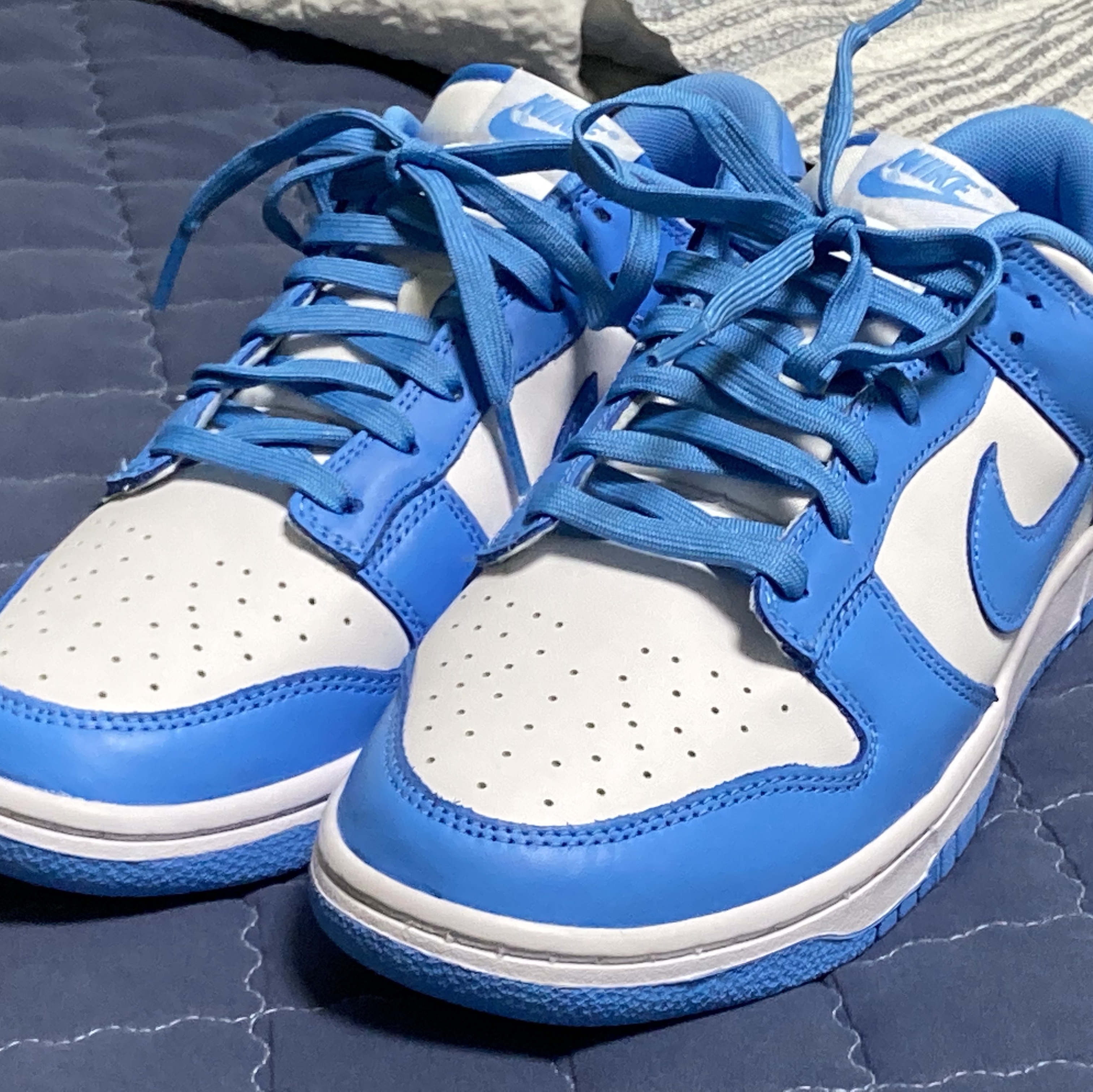 Nike Dunk Low Retro University Blue 착용 스타일 - 1