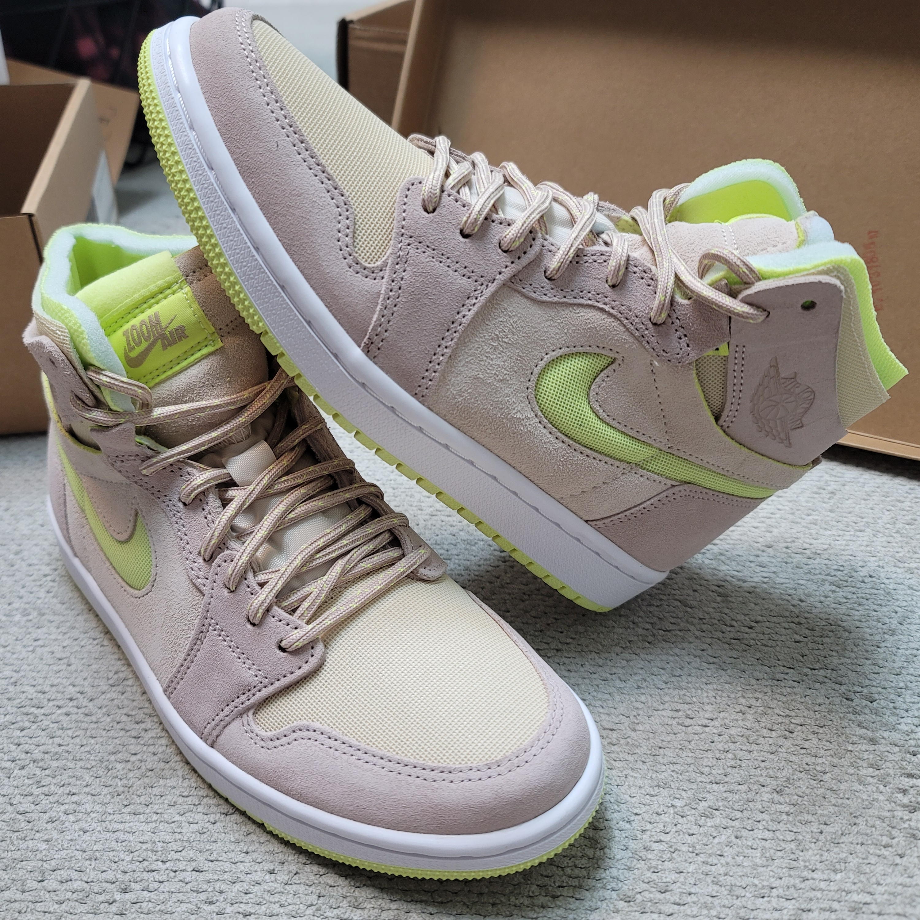 (W) Jordan 1 Zoom Air CMFT Lemon Twist 착용 스타일