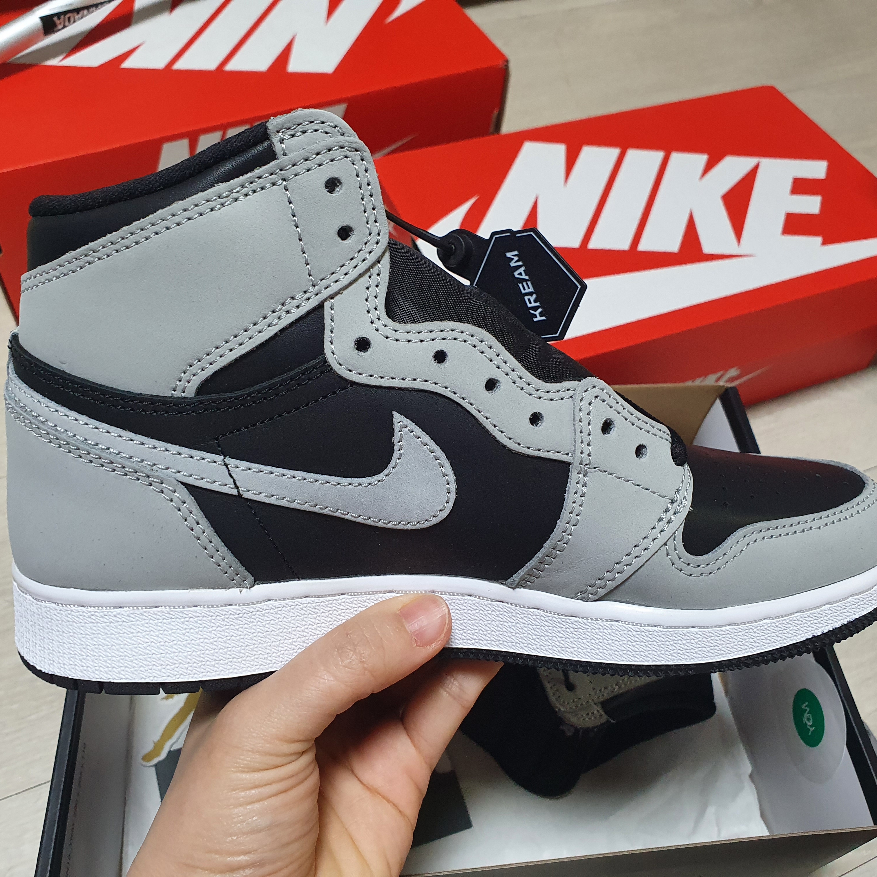 Jordan 1 Retro High OG Shadow 2.0 착용 스타일 - 1