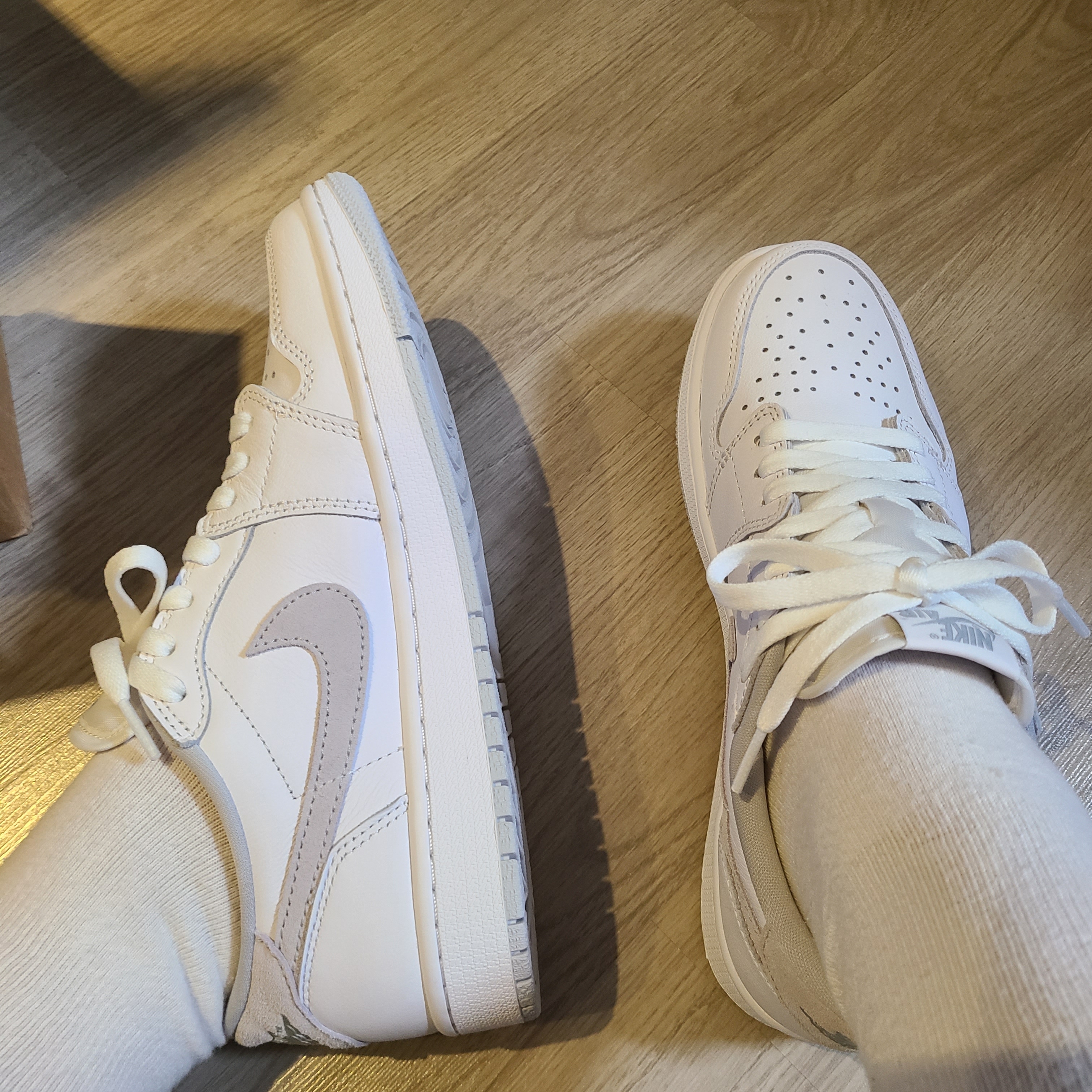 Jordan 1 Low OG Neutral Grey 착용 스타일 - 1