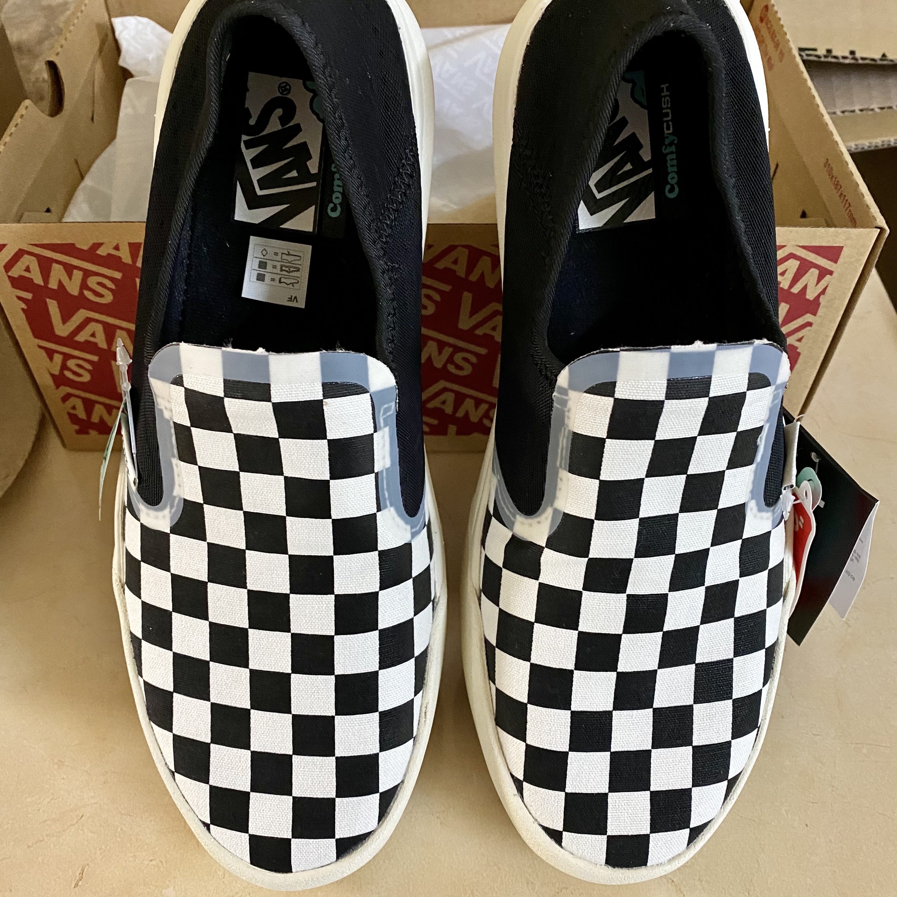 Vans Checkerboard Comfycush One Black 착용 스타일