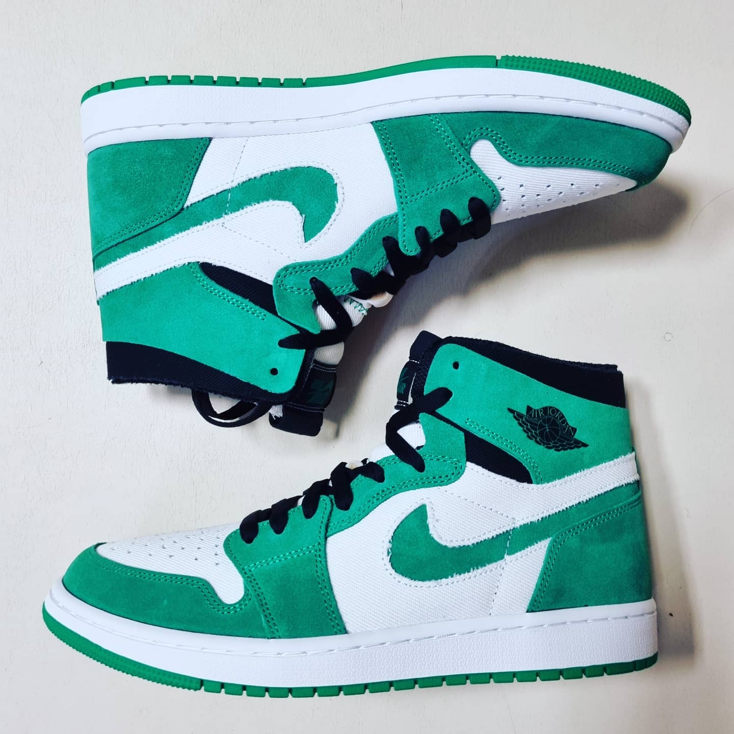 Jordan 1 Zoom Air CMFT Stadium Green 착용 스타일 - 3