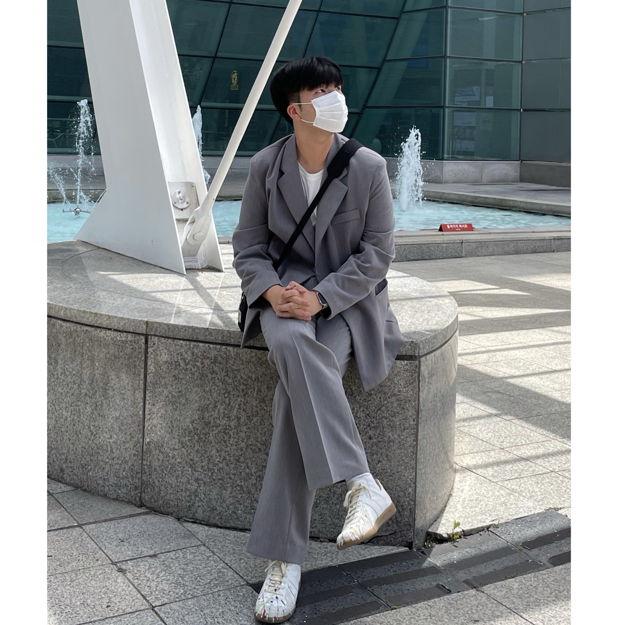 Maison Margiela Replica Paint Drop Sneakers 착용 스타일 - 2