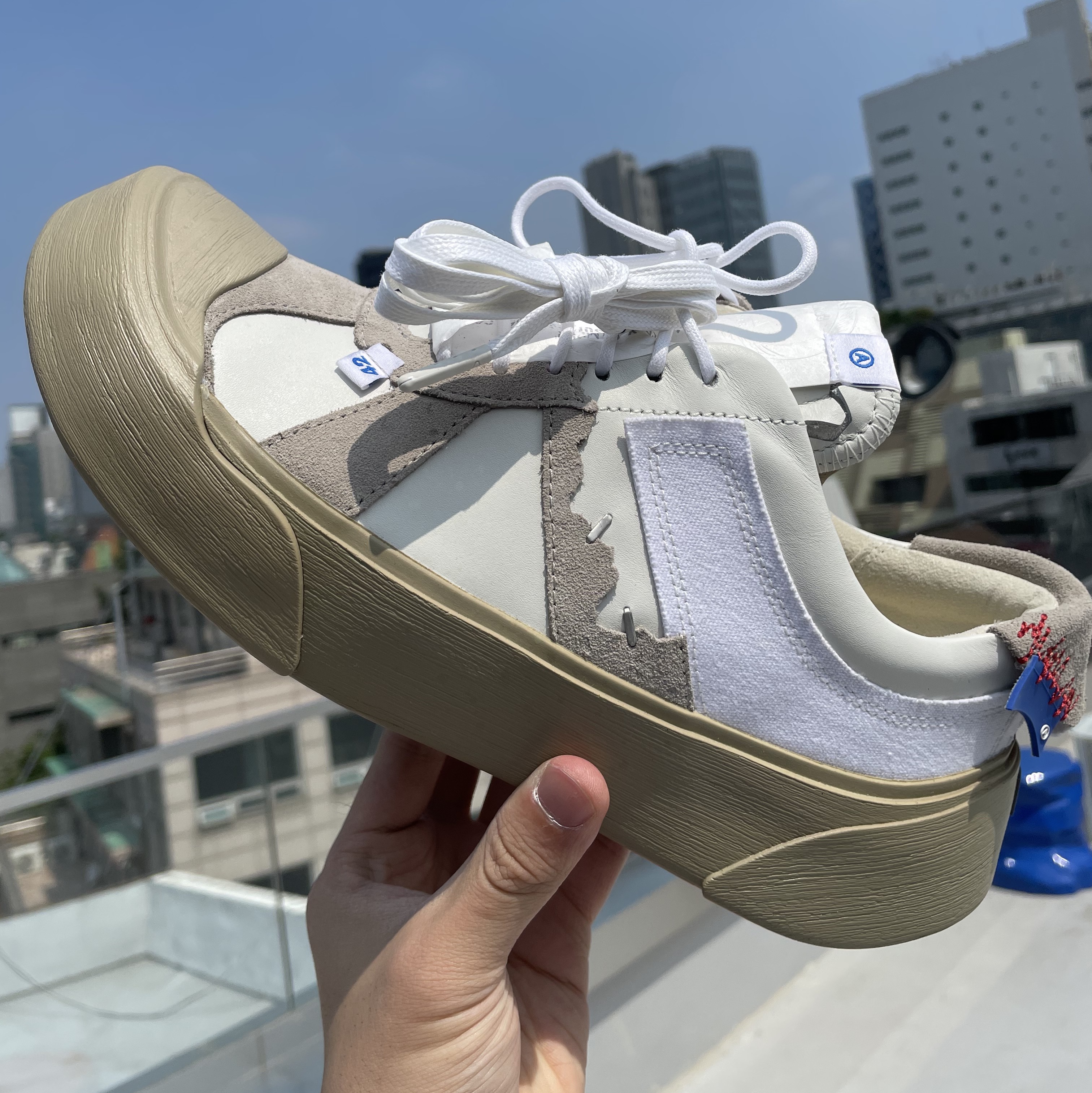 Camper x Ader Error Proto-240-S Cinder German Shoes 착용 스타일