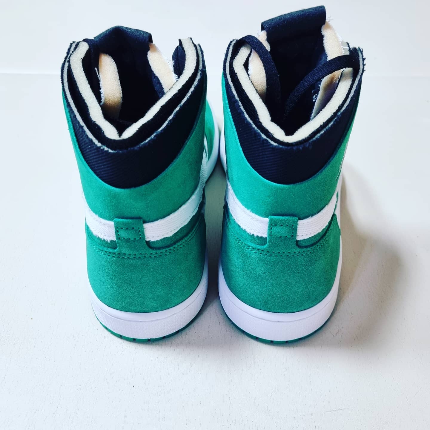 Jordan 1 Zoom Air CMFT Stadium Green 착용 스타일 - 4
