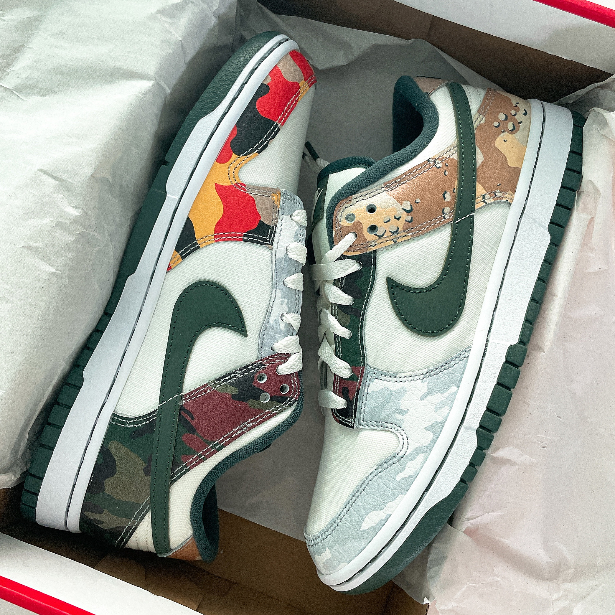 Nike Dunk Low SE Sail Multi Camo 착용 스타일