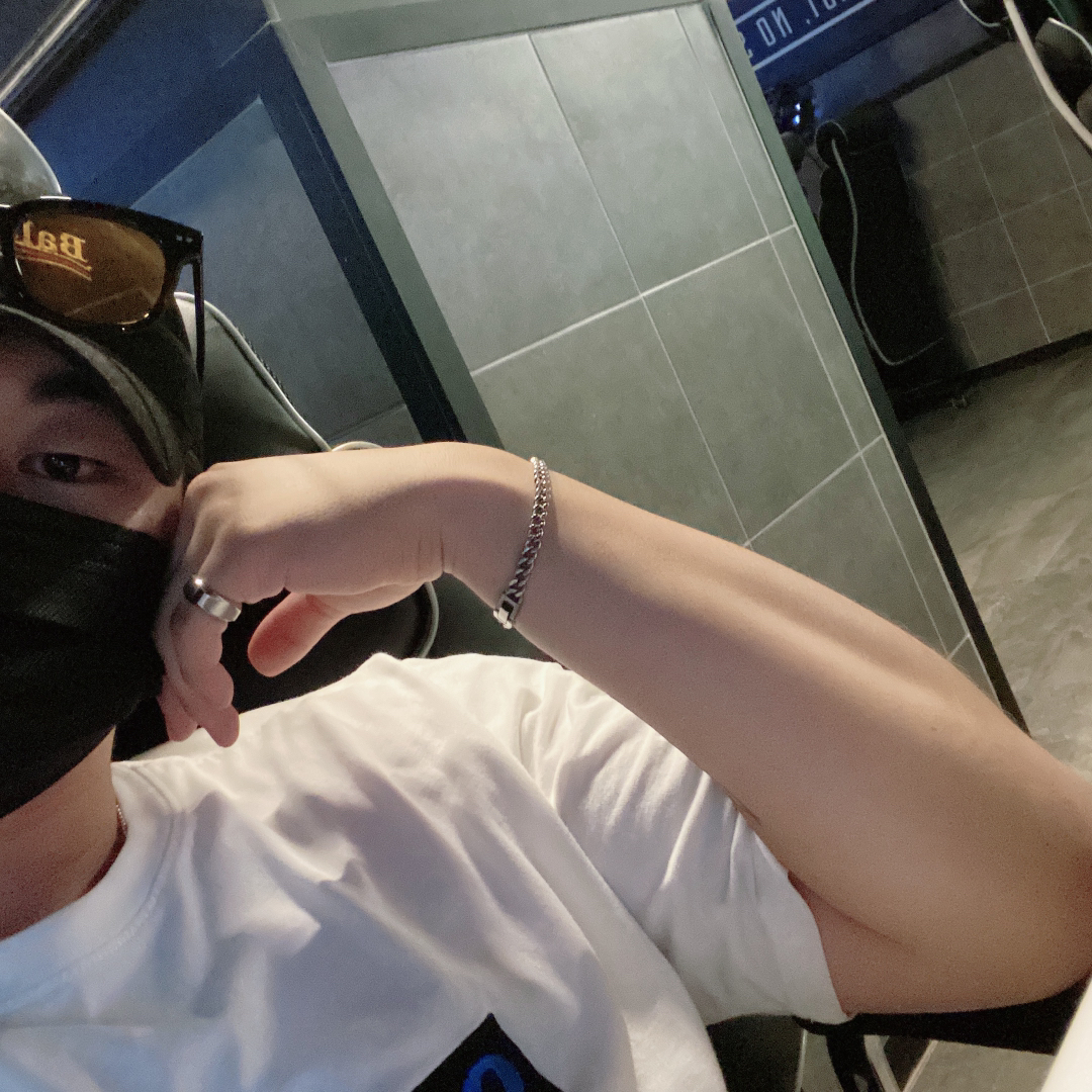 KREAM 프로필 이미지