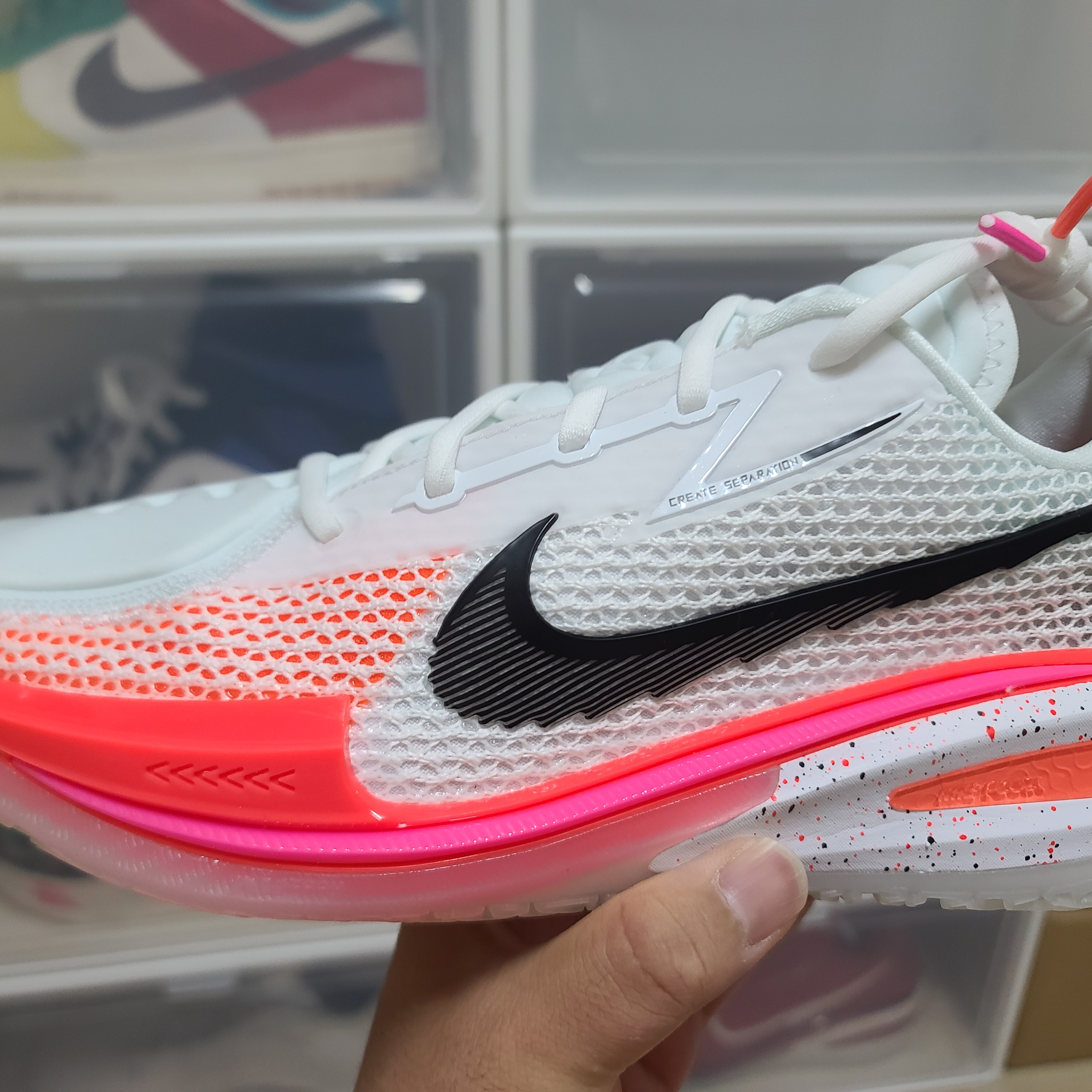 Nike Air Zoom GT Cut Bright Crimson 착용 스타일 - 2