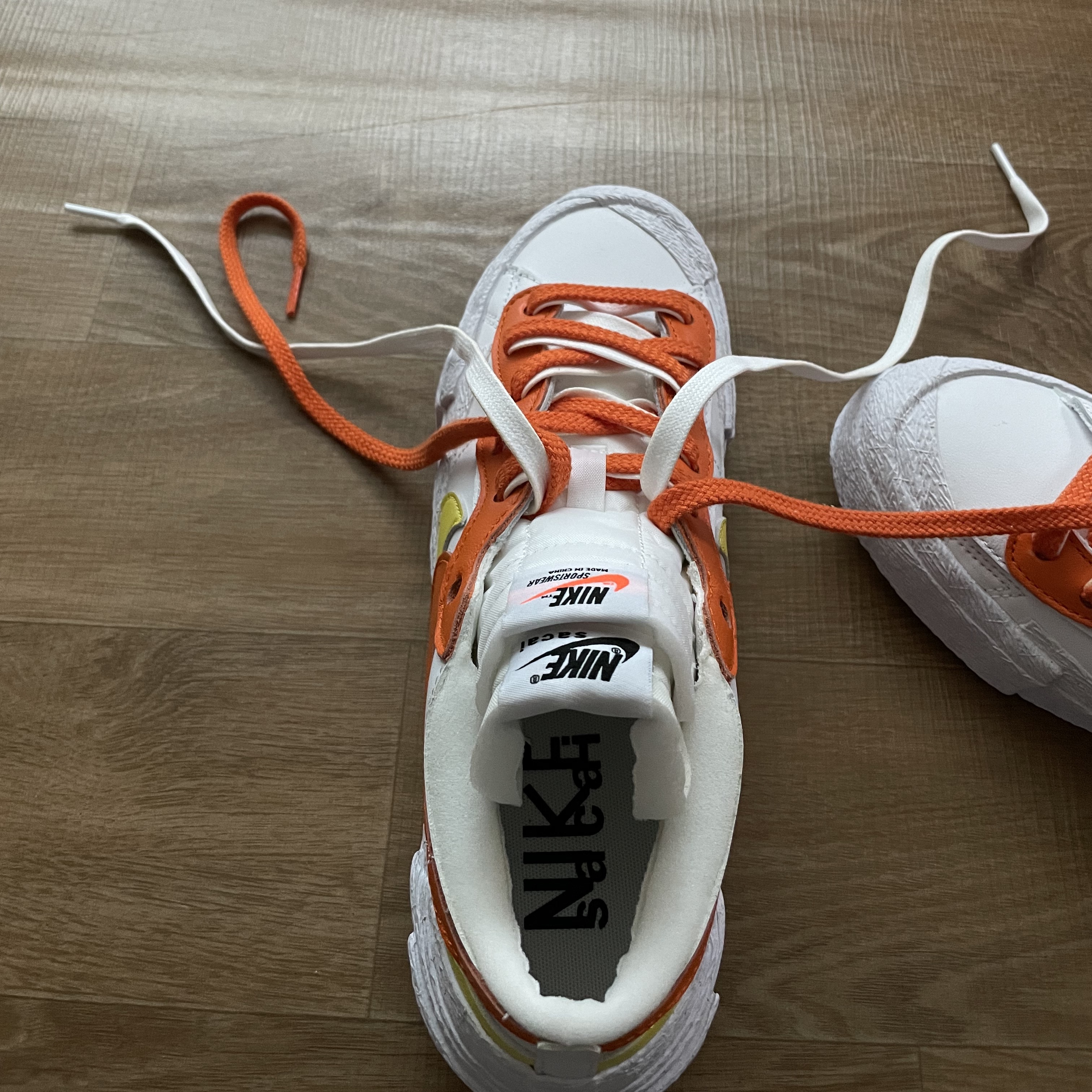 Nike x Sacai Blazer Low Magma Orange 착용 스타일 - 3