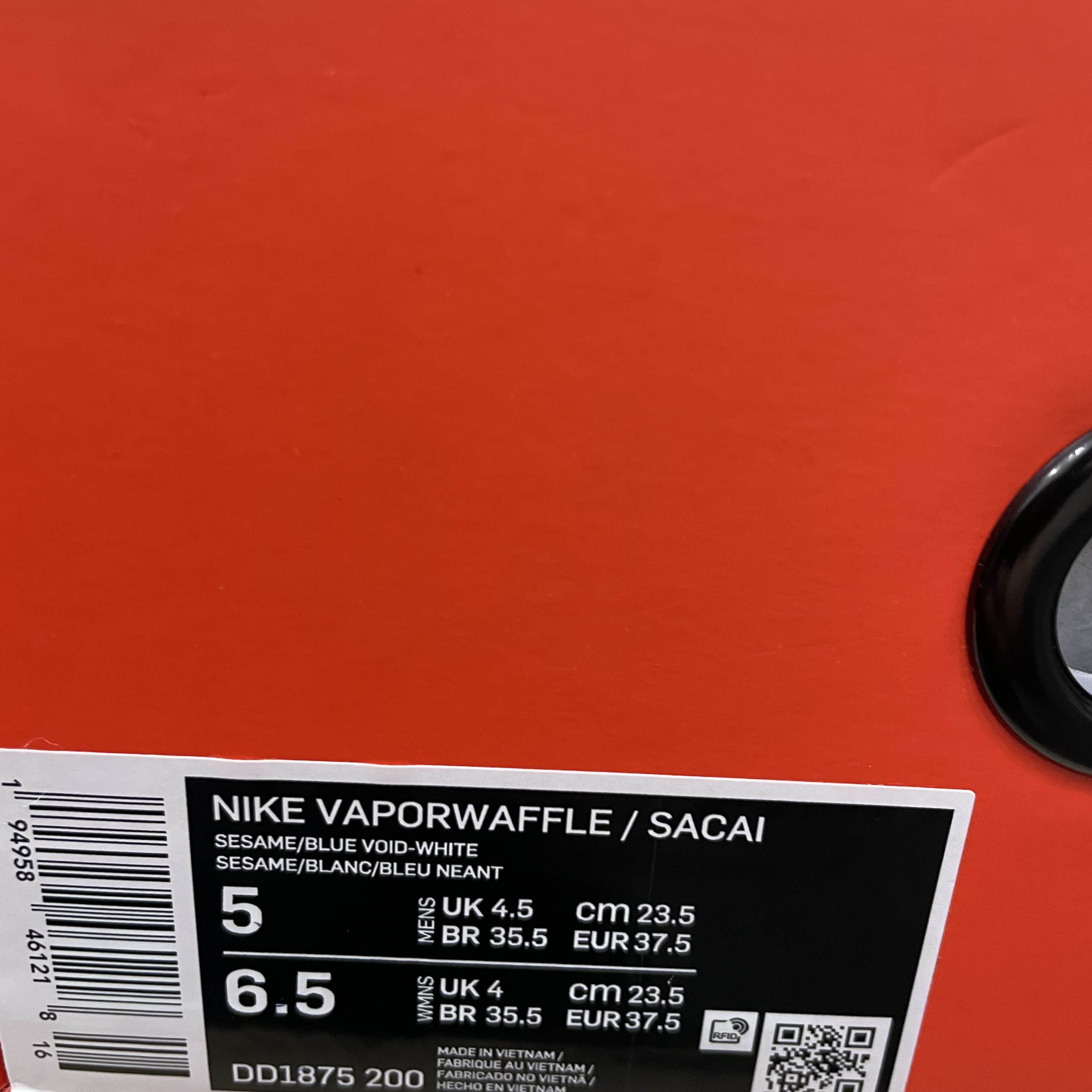 Nike x Sacai VaporWaffle Sesame and Blue Void 착용 스타일 - 5